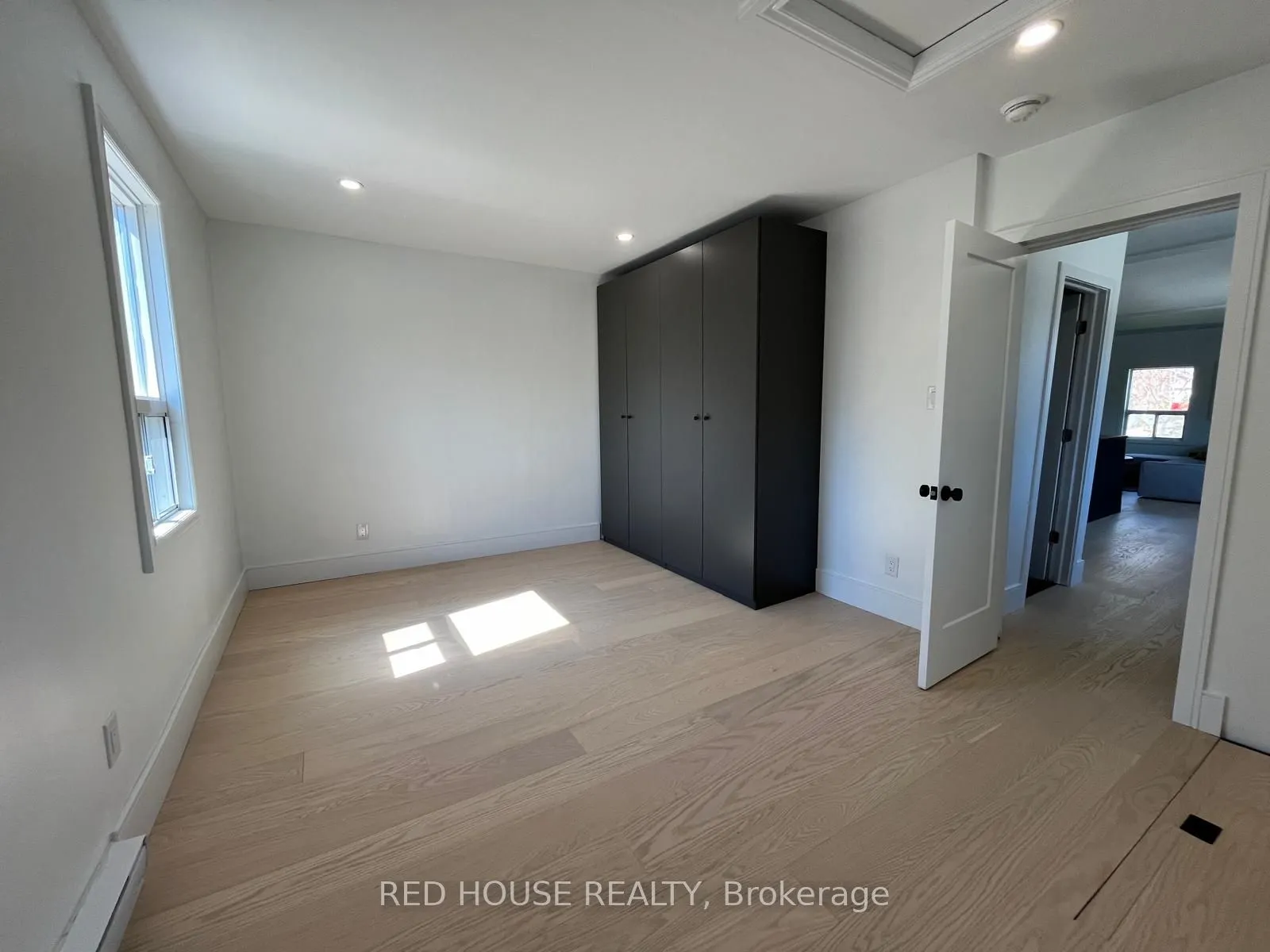 2 Hilldale Road