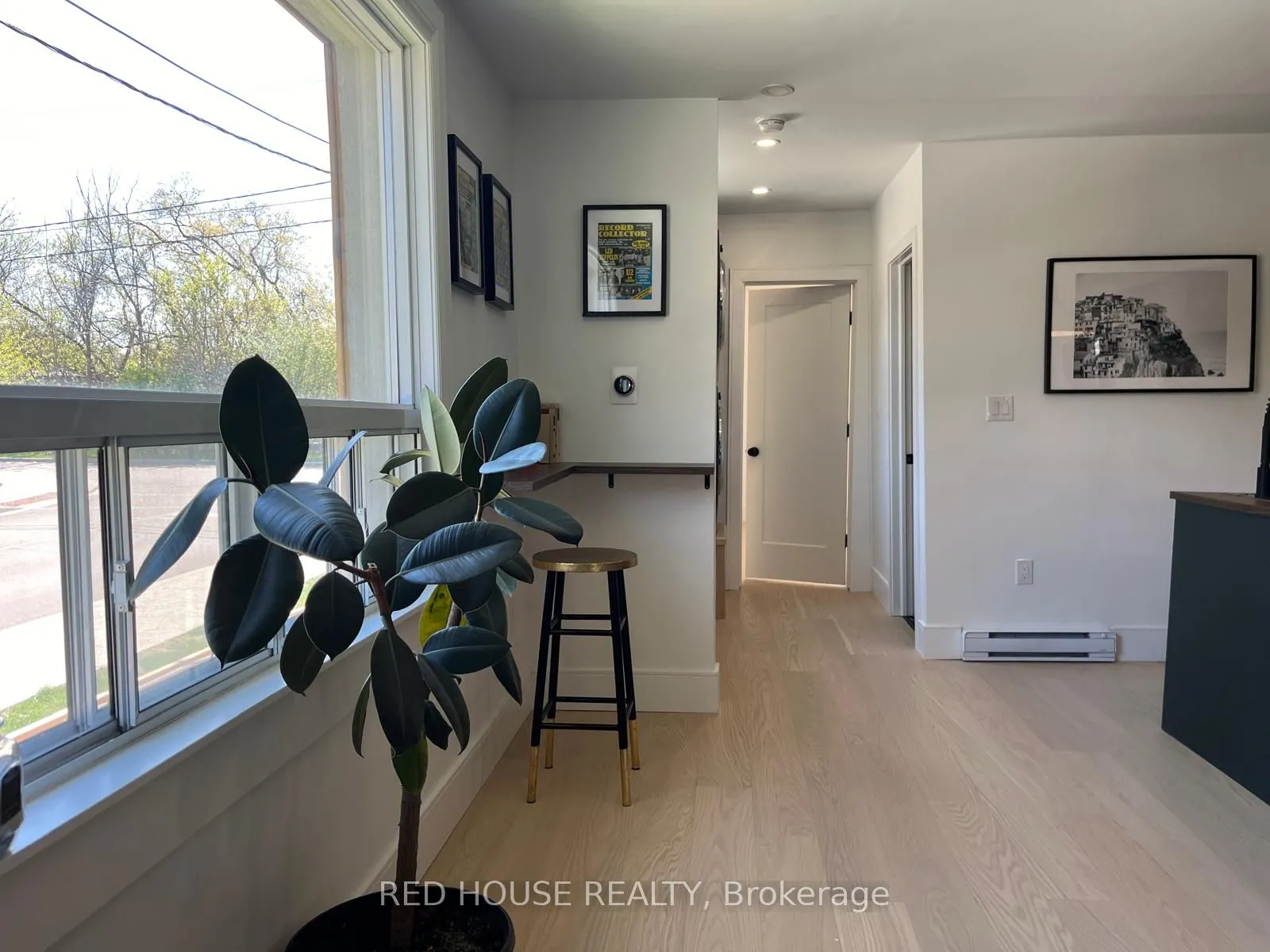 2 Hilldale Road