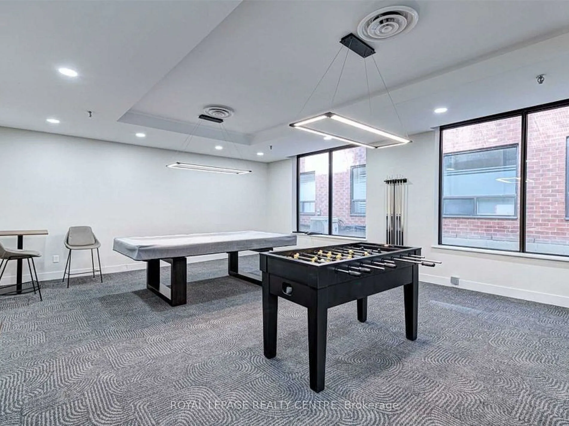 20 Southport Street, #402