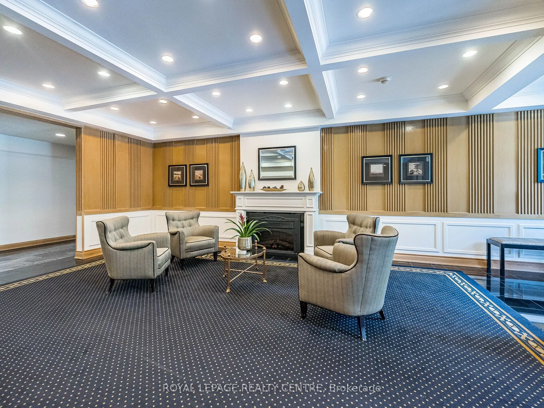 20 Southport Street, #402