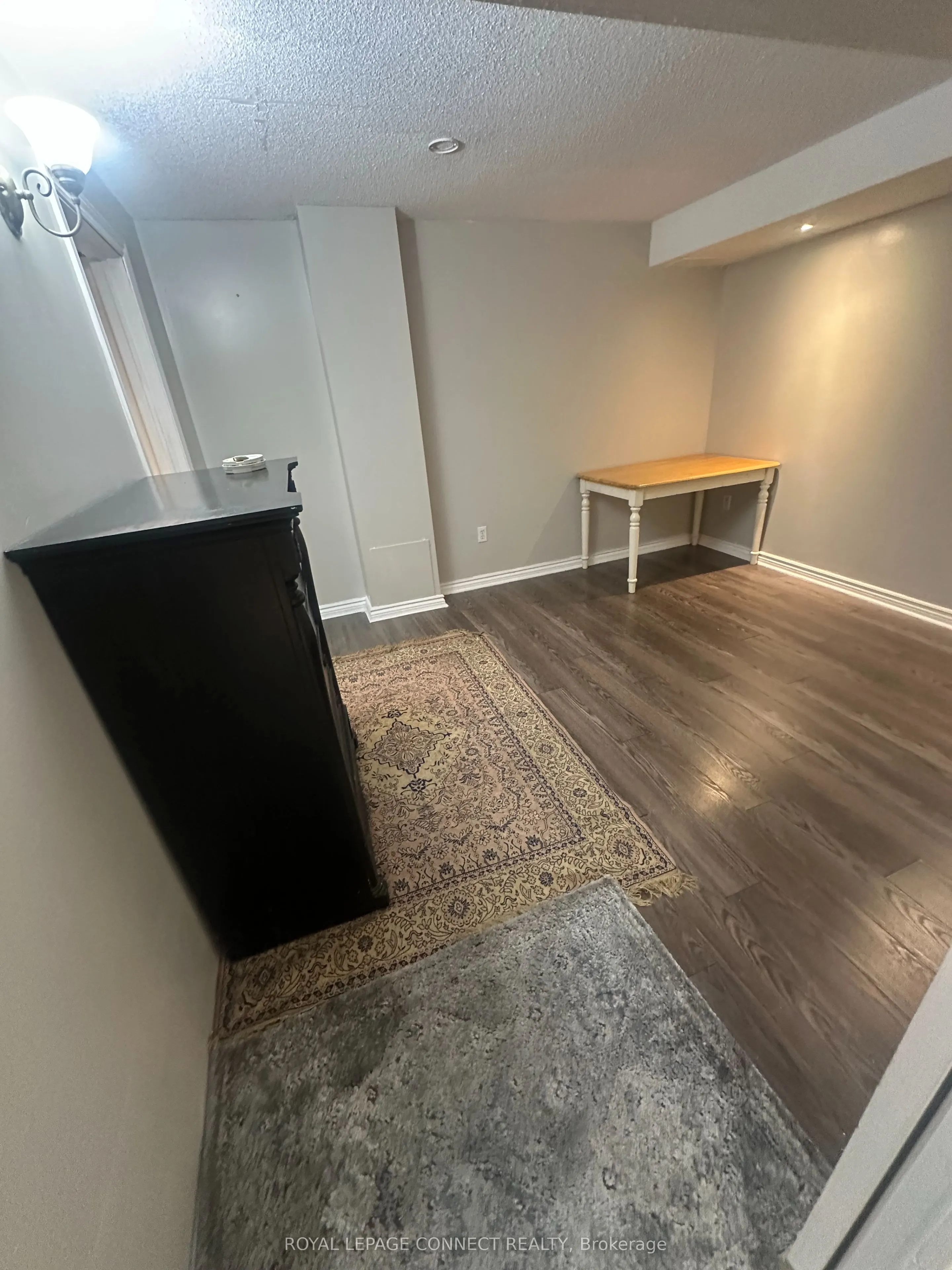 534 Warhol Way