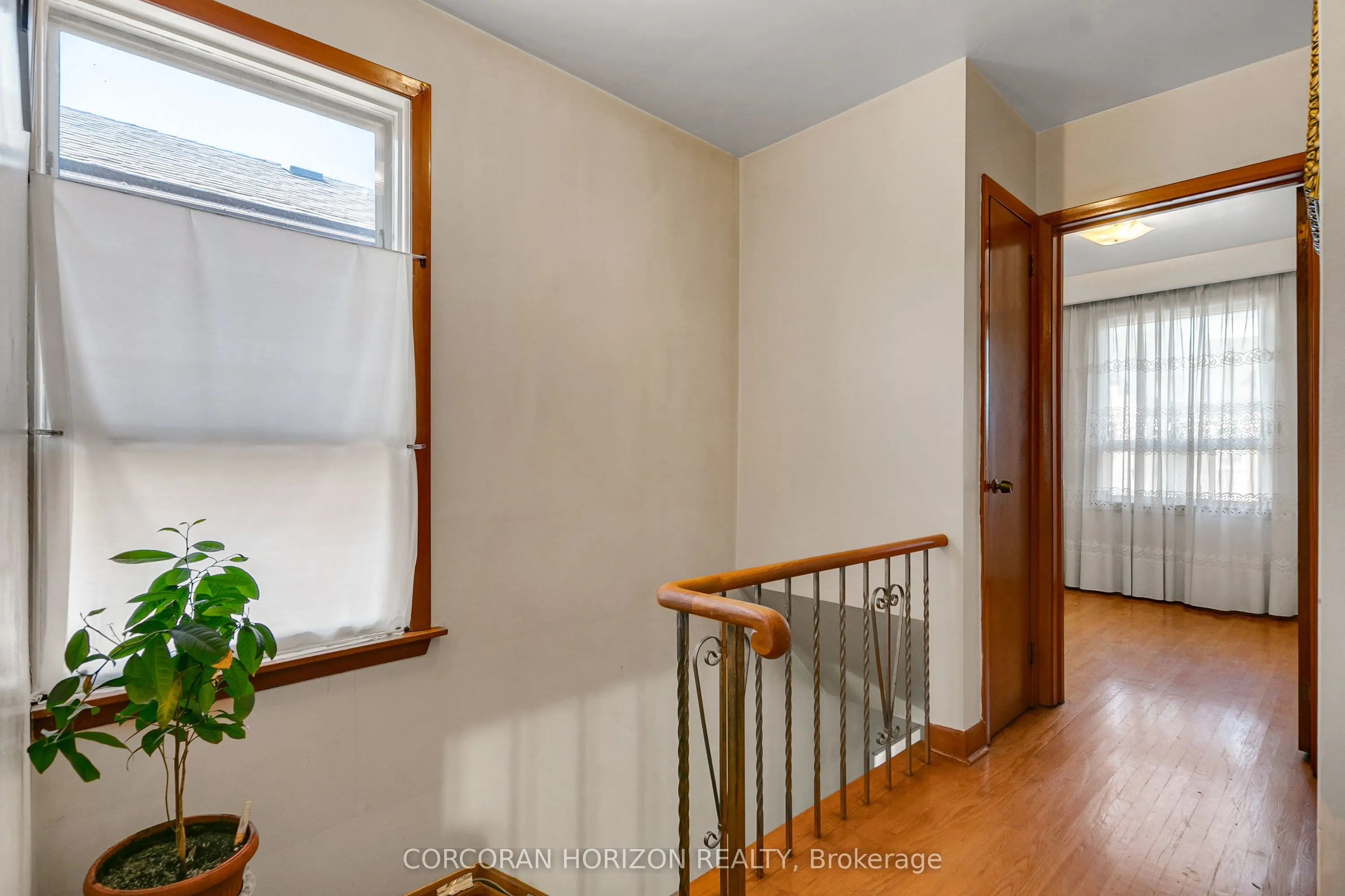 46 Macdonell Avenue