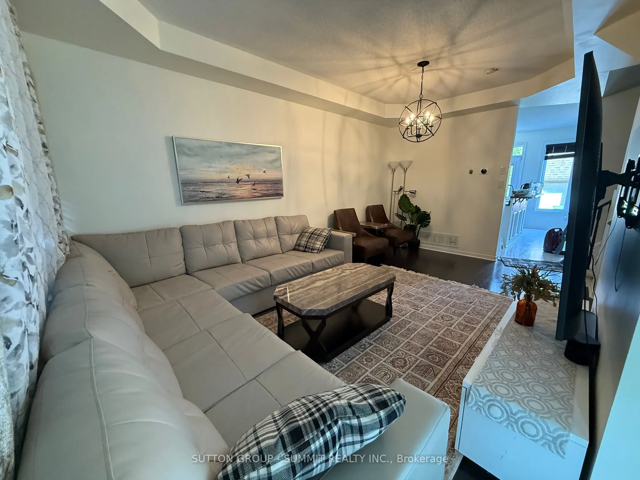 226 Glenashton Drive