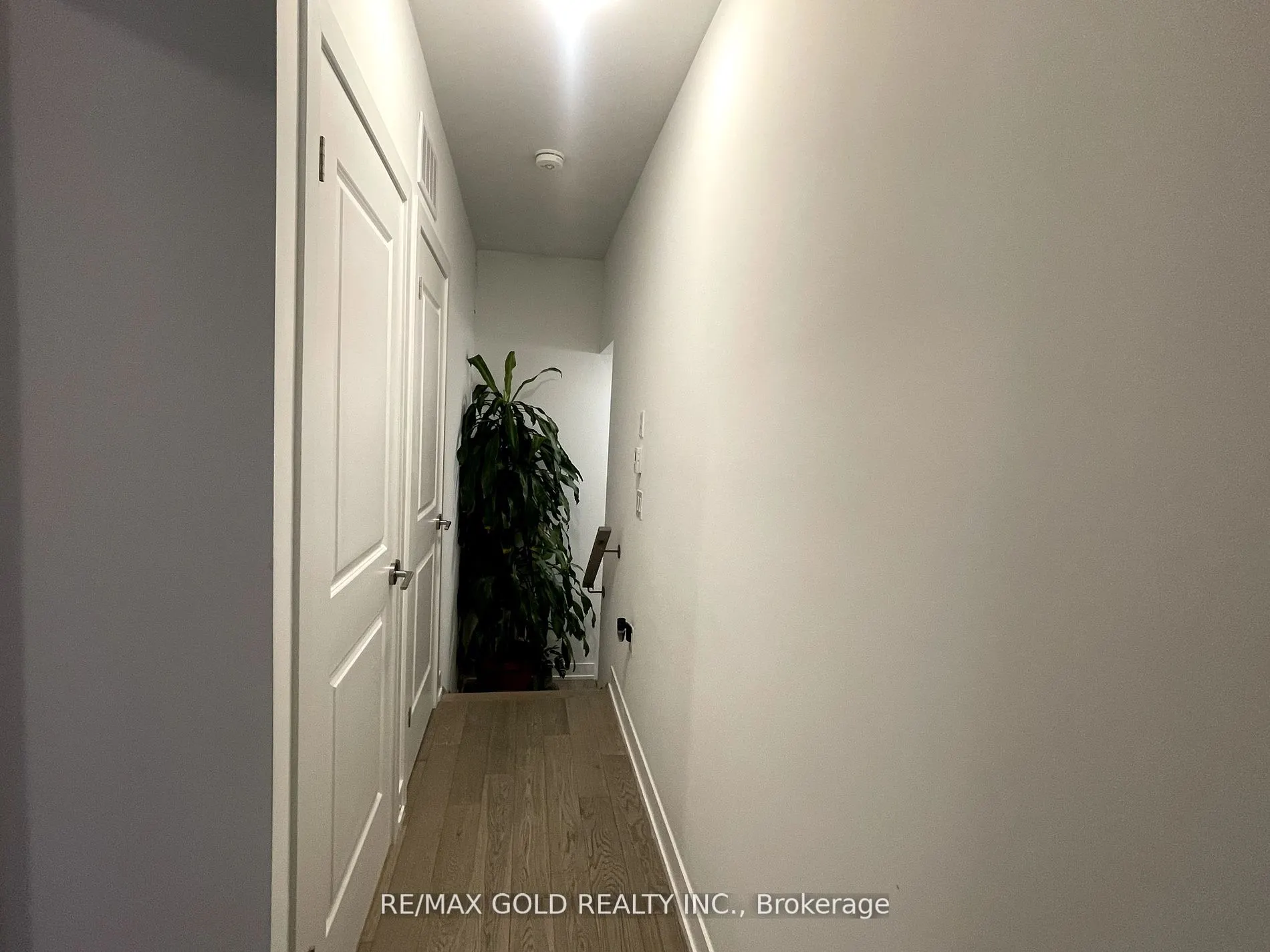 1115 Douglas McCurdy Comm Drive E, #102