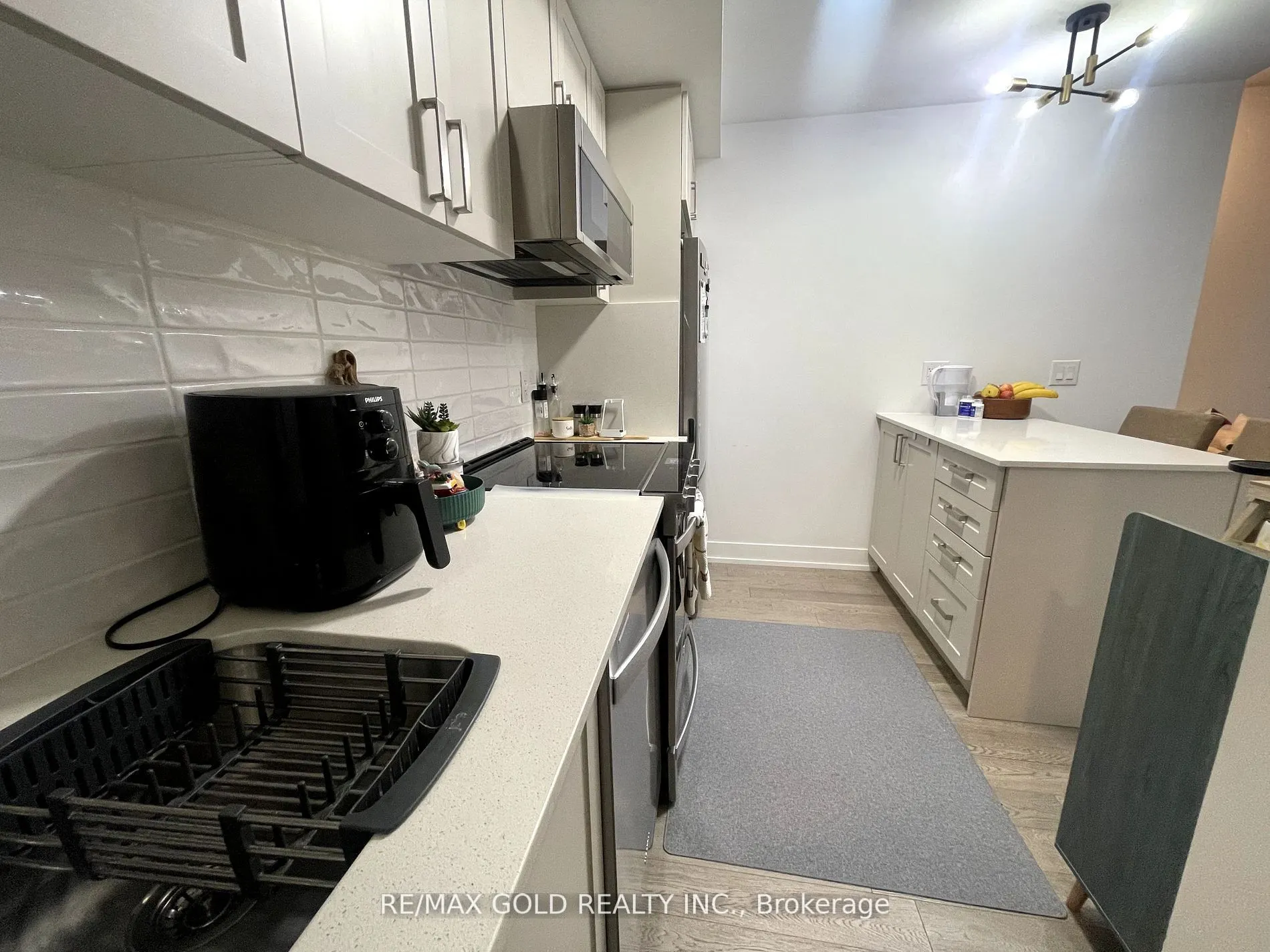 1115 Douglas McCurdy Comm Drive E, #102