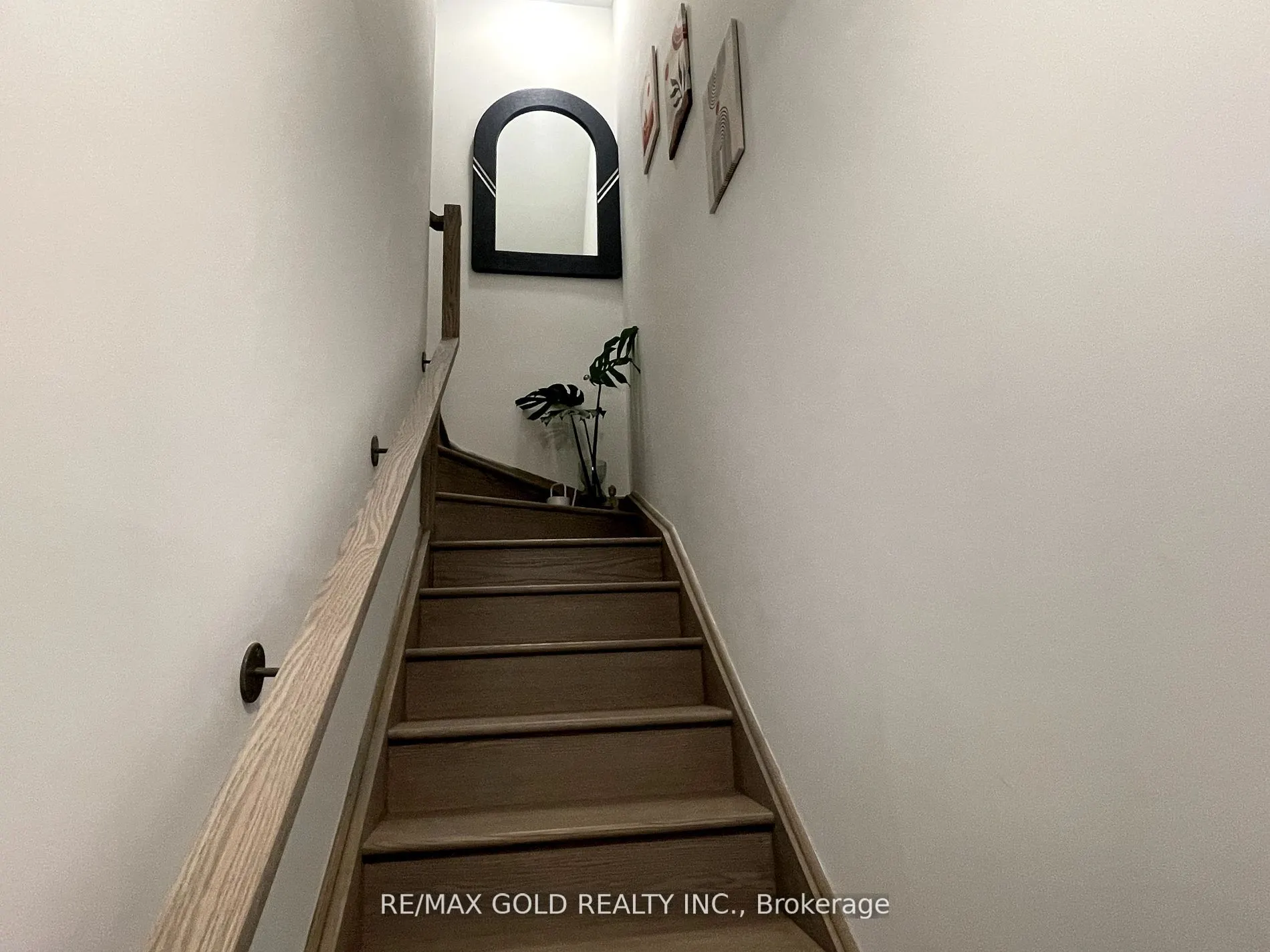 1115 Douglas McCurdy Comm Drive E, #102