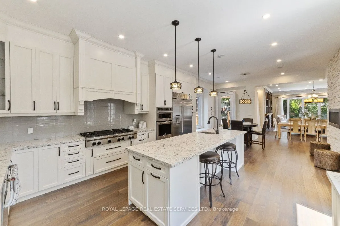 375 Arden Crescent
