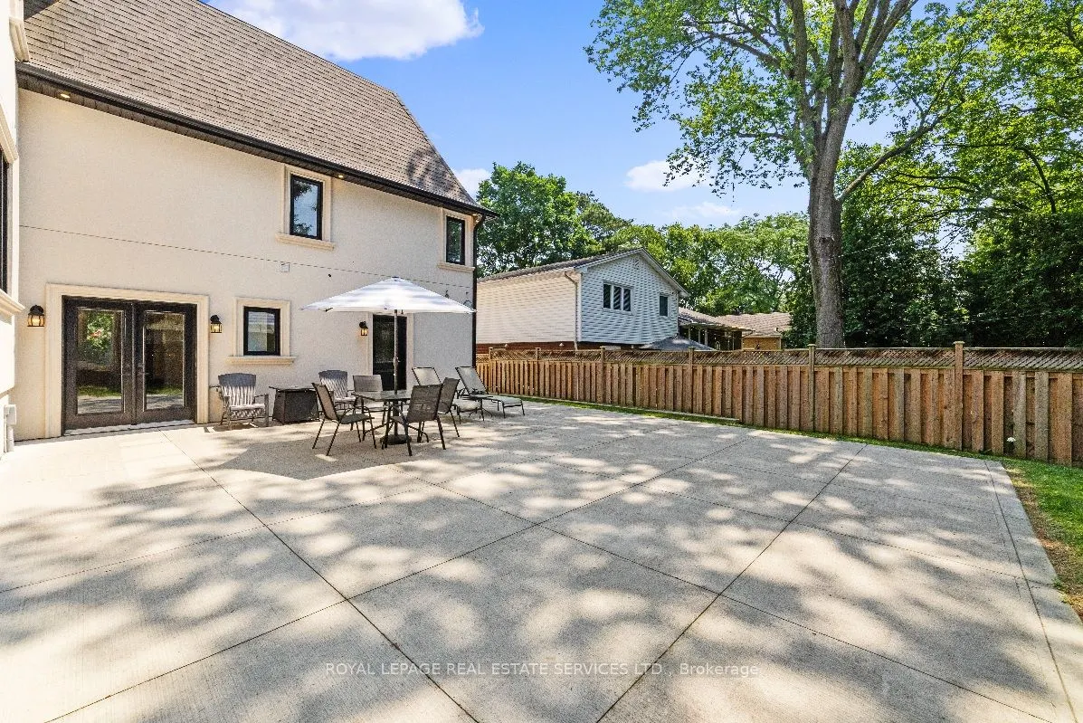 375 Arden Crescent