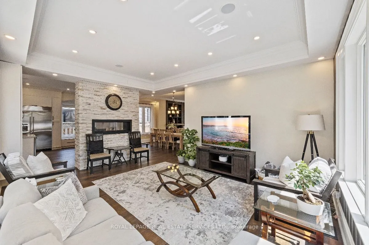 375 Arden Crescent