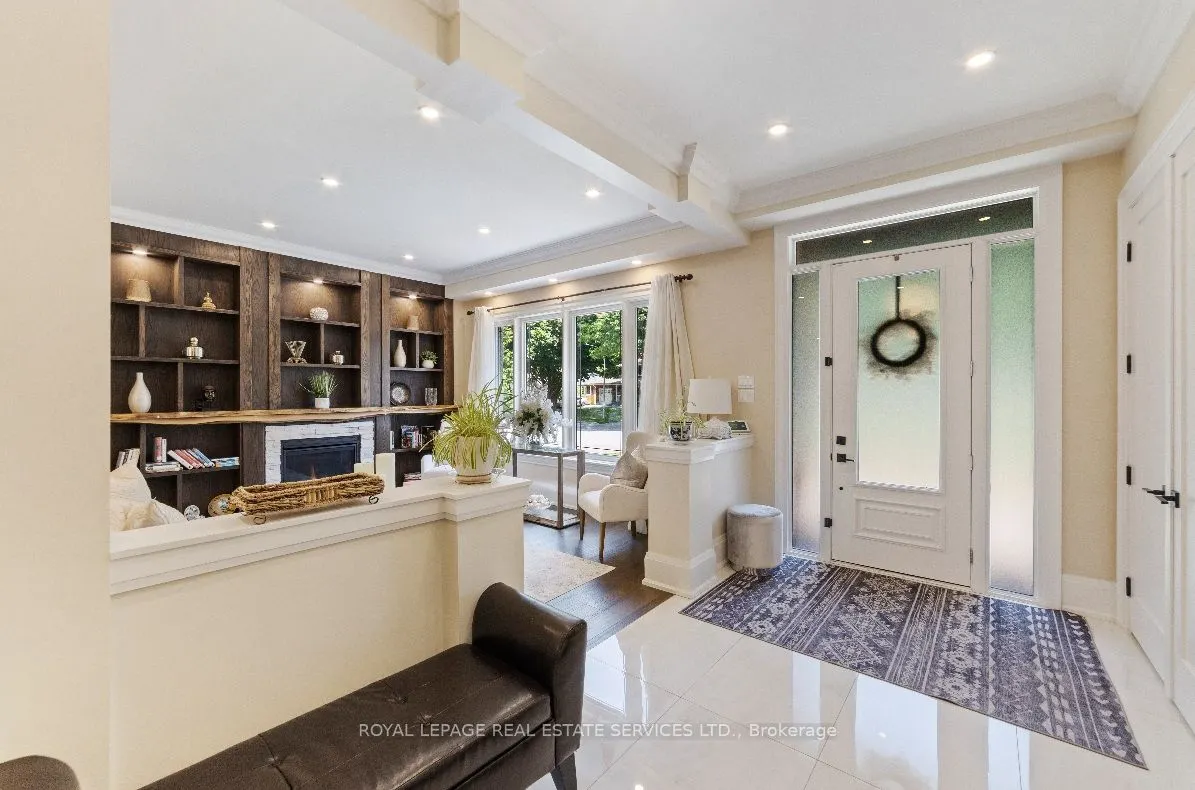 375 Arden Crescent