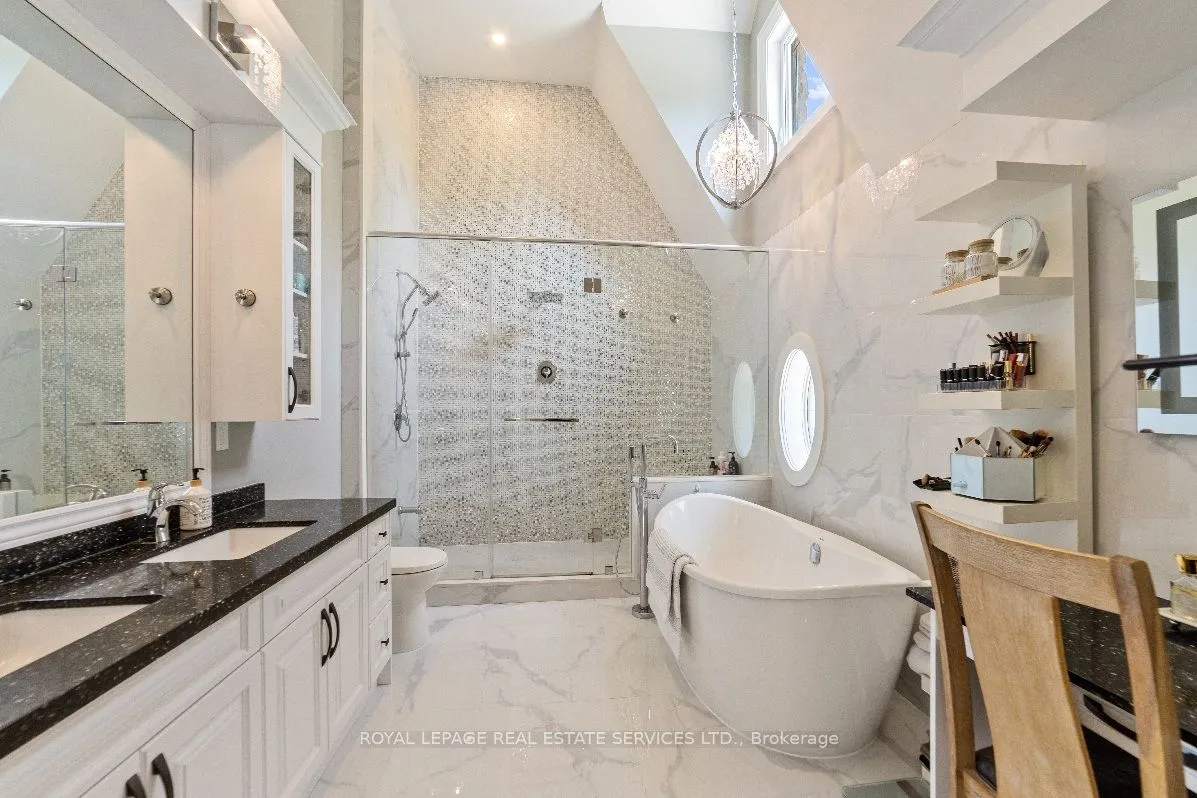 375 Arden Crescent