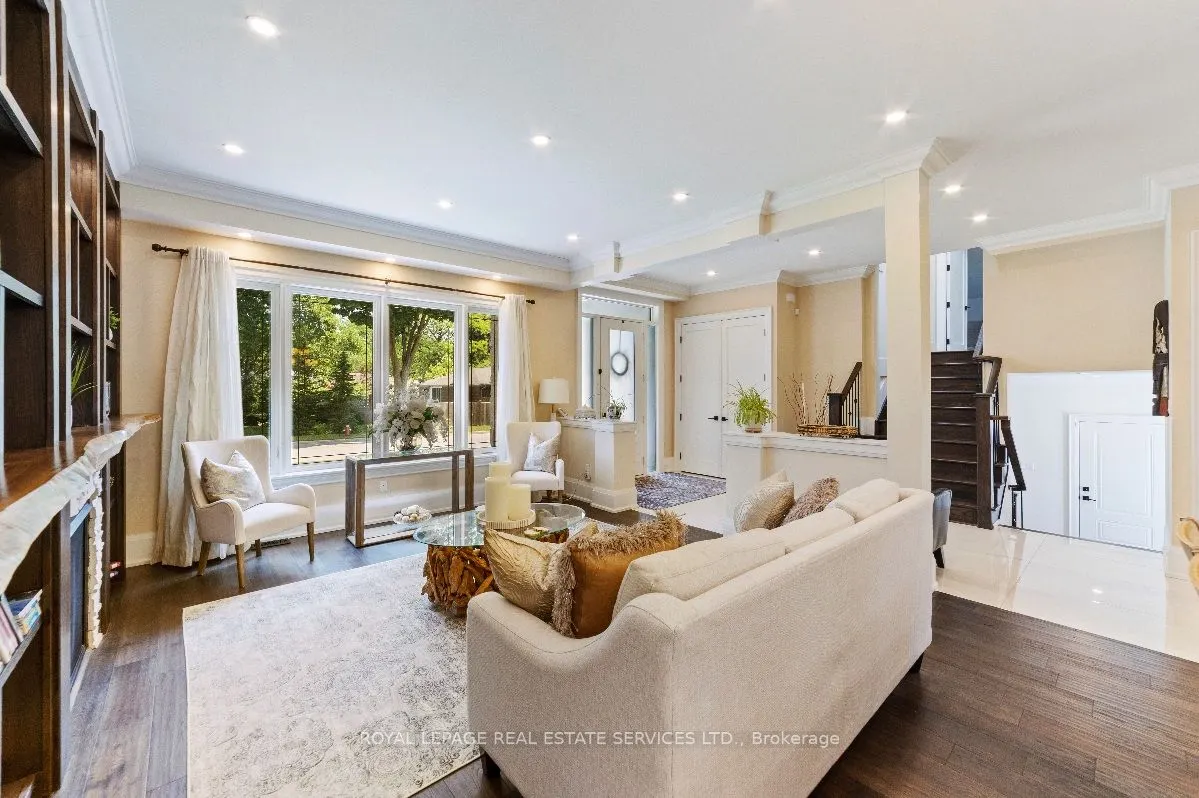 375 Arden Crescent