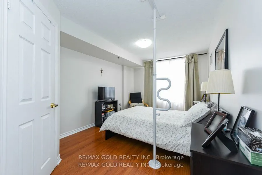 100 Burloak Drive, #2411