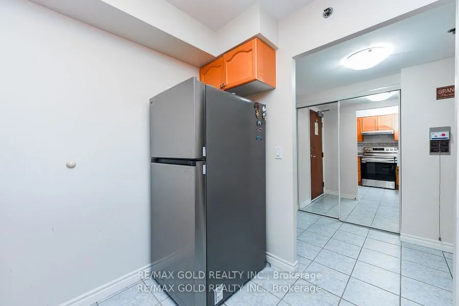 100 Burloak Drive, #2411