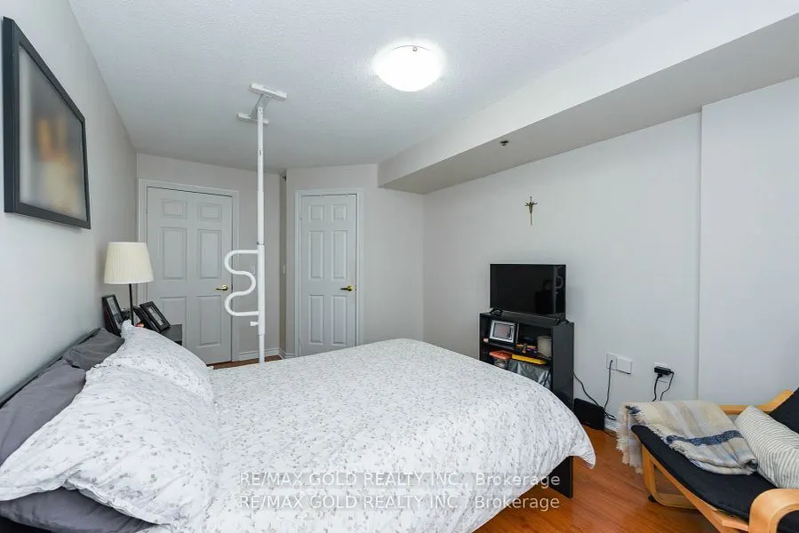 100 Burloak Drive, #2411