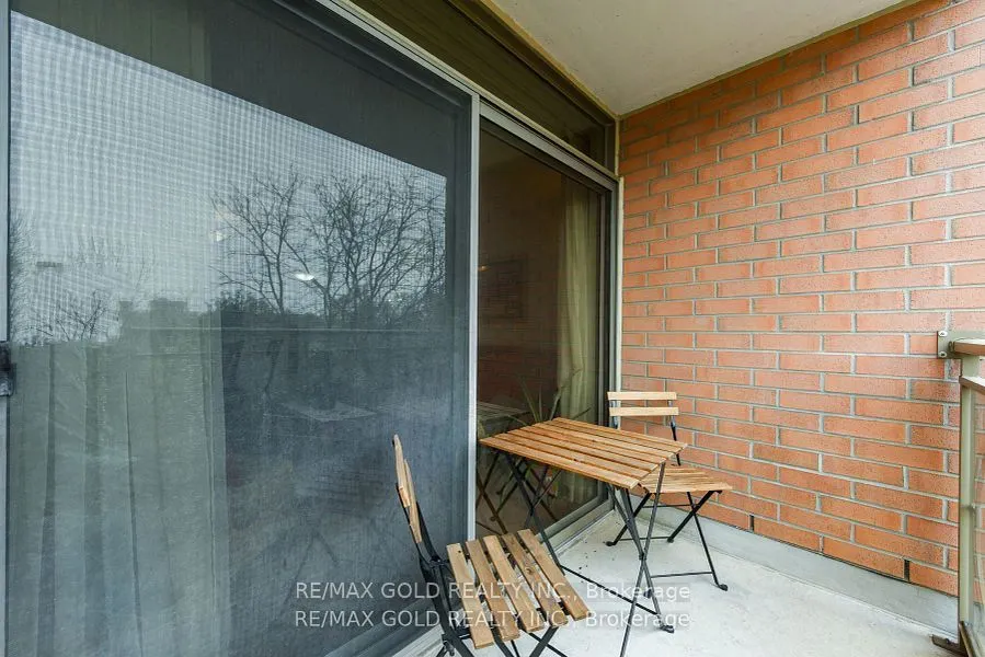 100 Burloak Drive, #2411