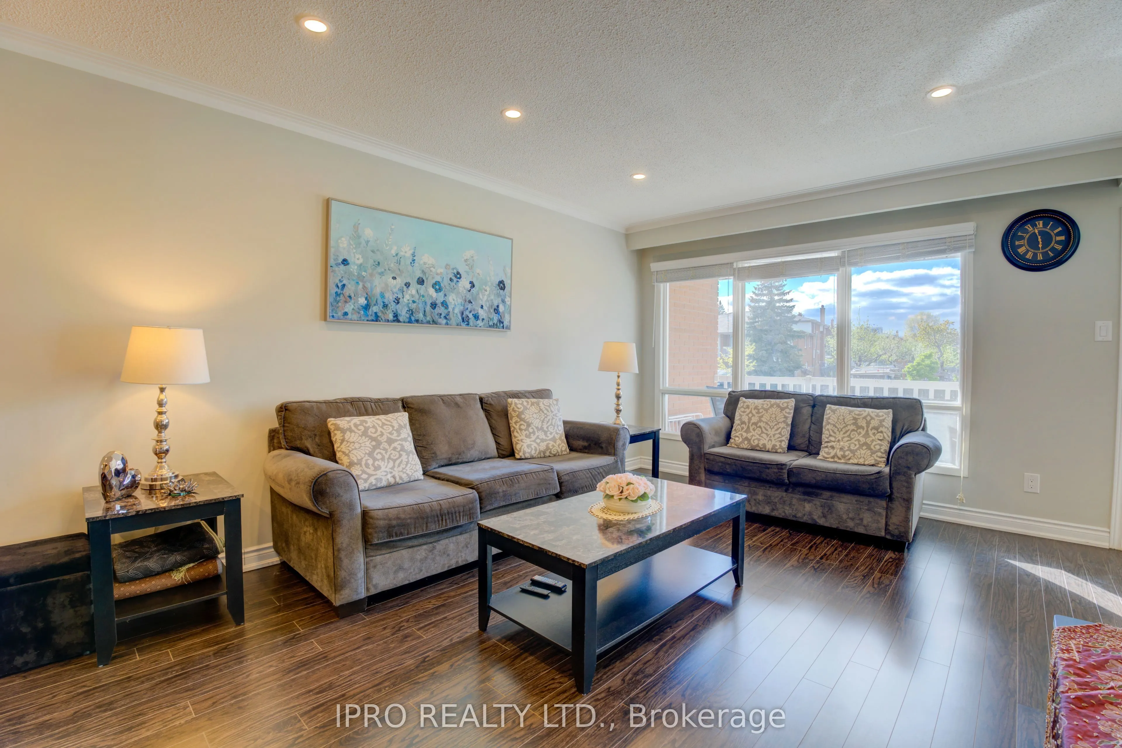 208 Meadows Boulevard