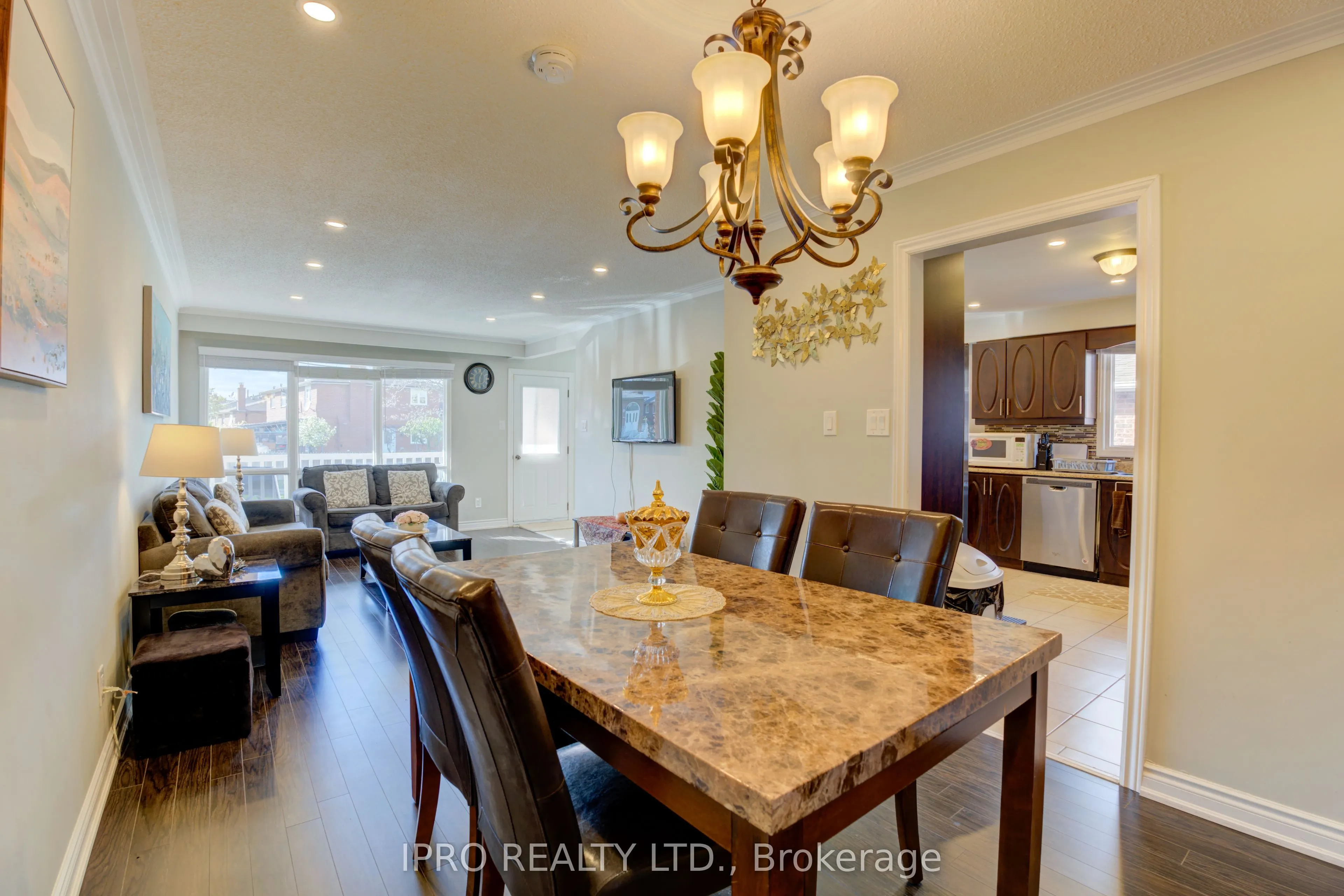 208 Meadows Boulevard
