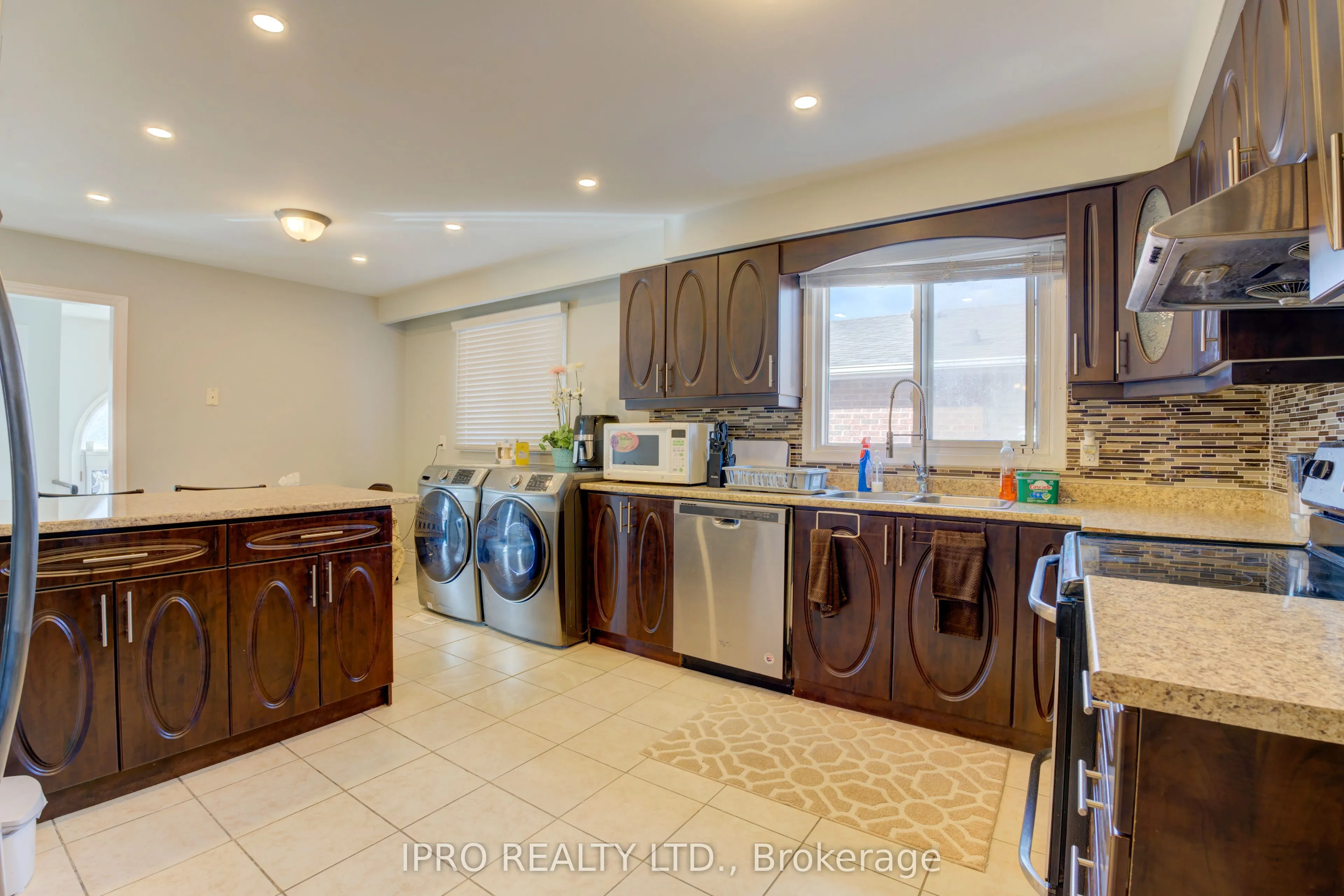 208 Meadows Boulevard