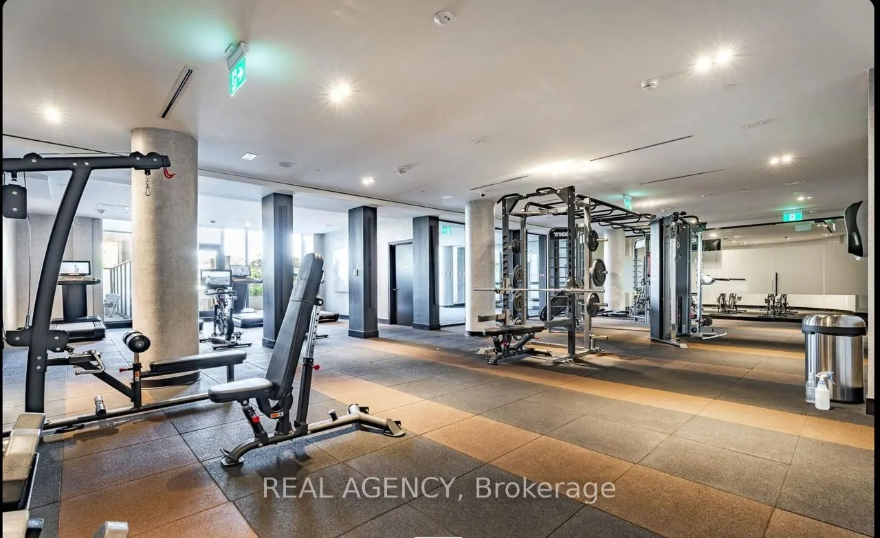 270 Dufferin Street, #821