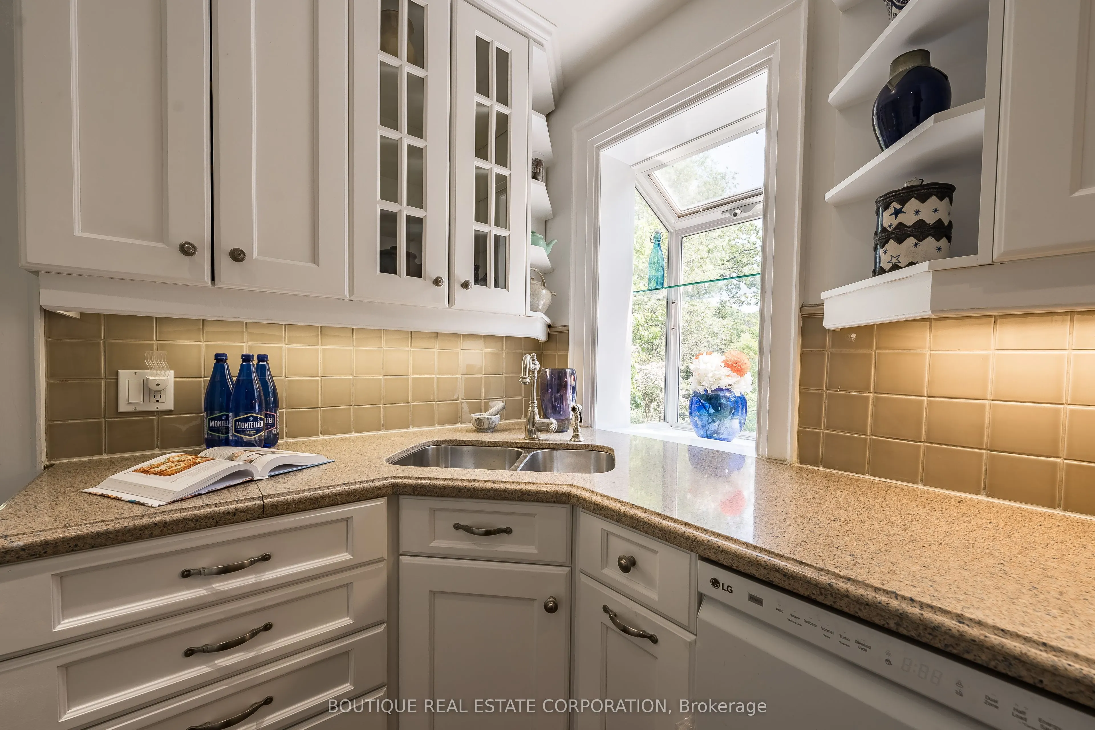 373 Ellis Park Road