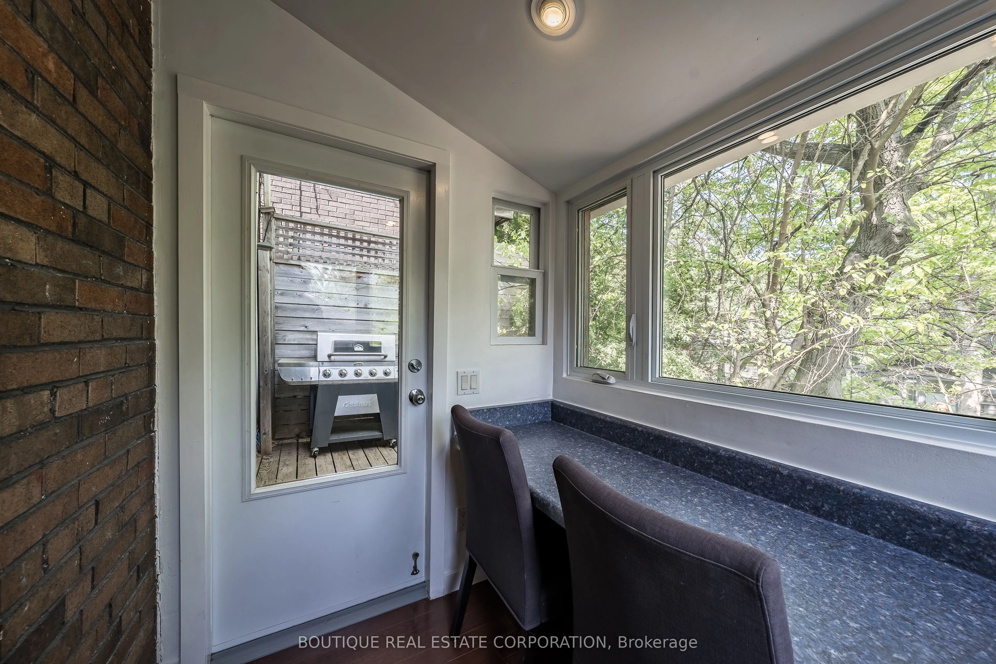 373 Ellis Park Road