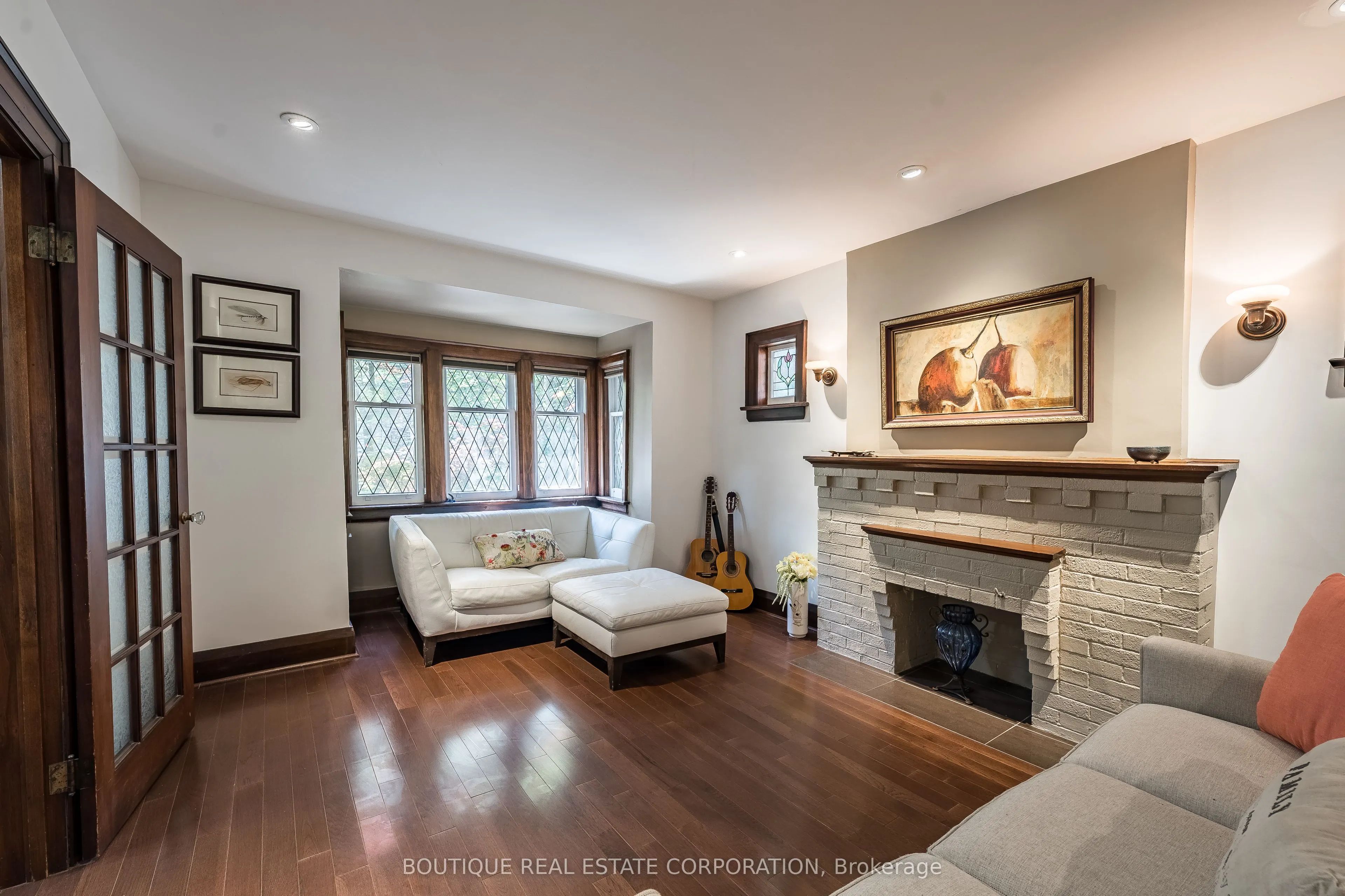 373 Ellis Park Road
