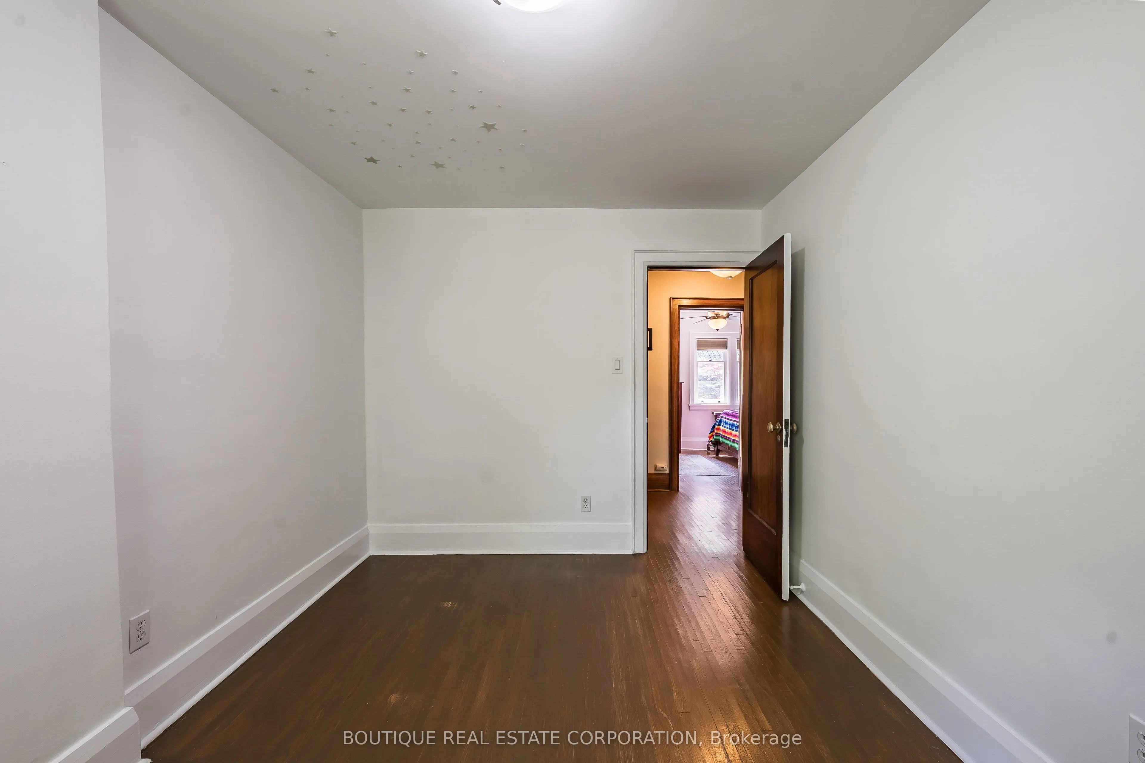 373 Ellis Park Road