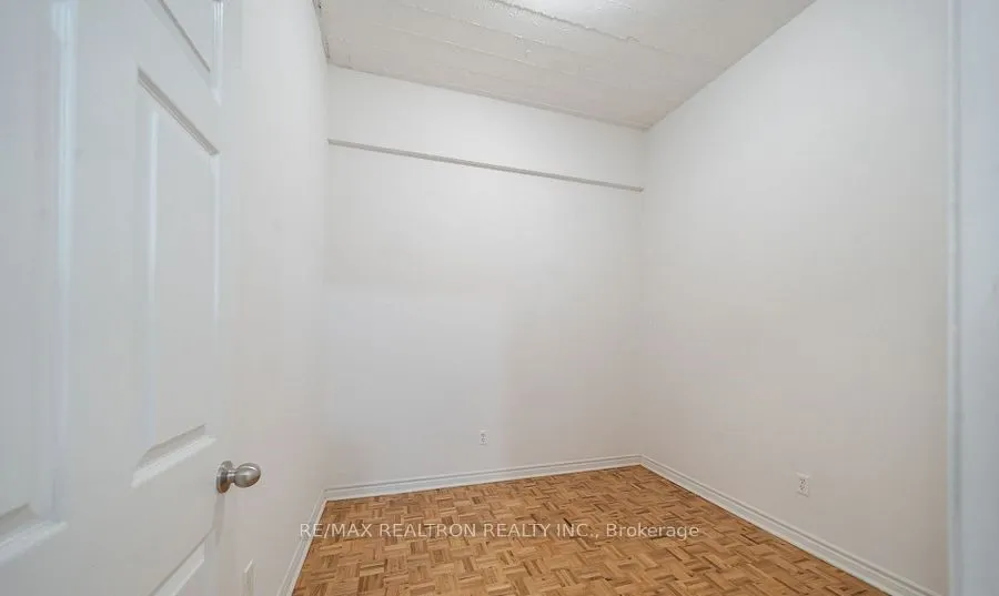 1401 Dupont Street, #122