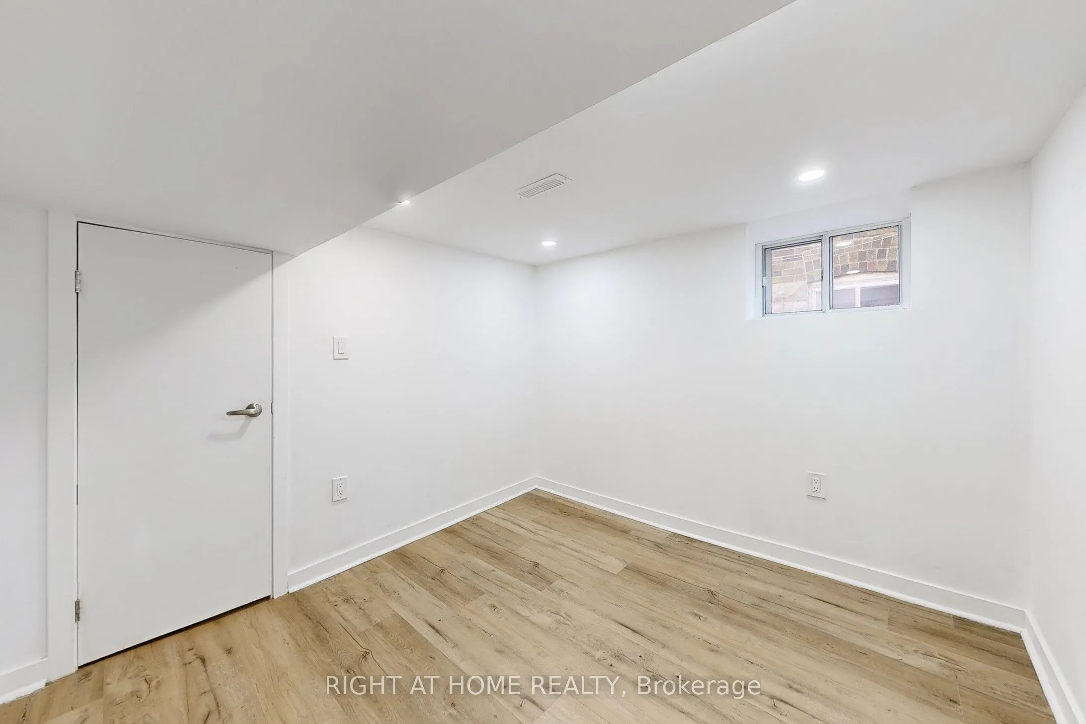 57 Chamberlain Avenue