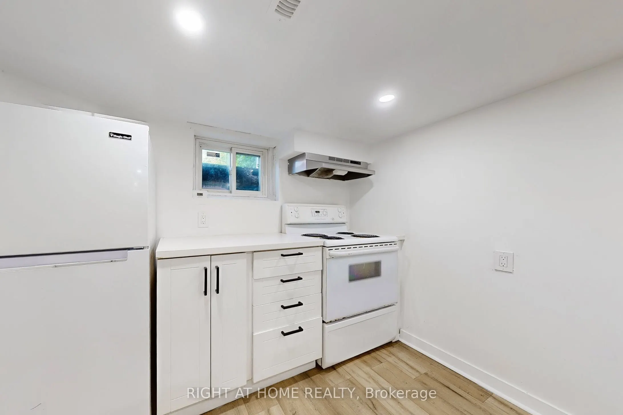 57 Chamberlain Avenue
