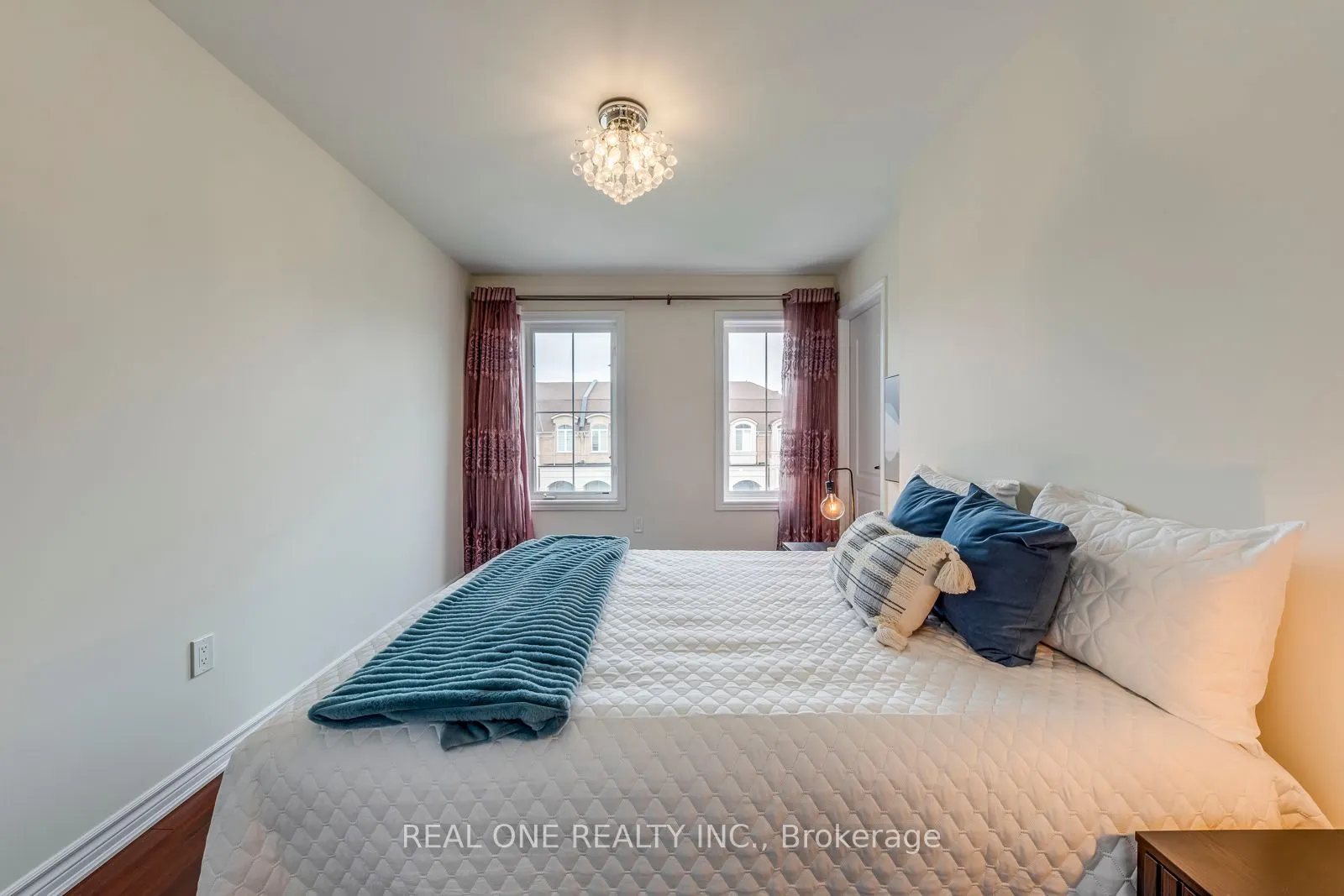115 Preston Meadow Avenue