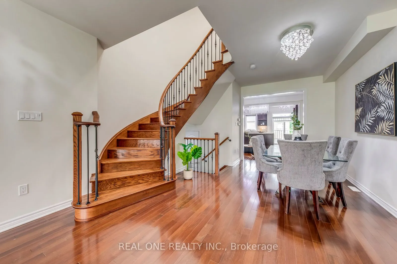 115 Preston Meadow Avenue