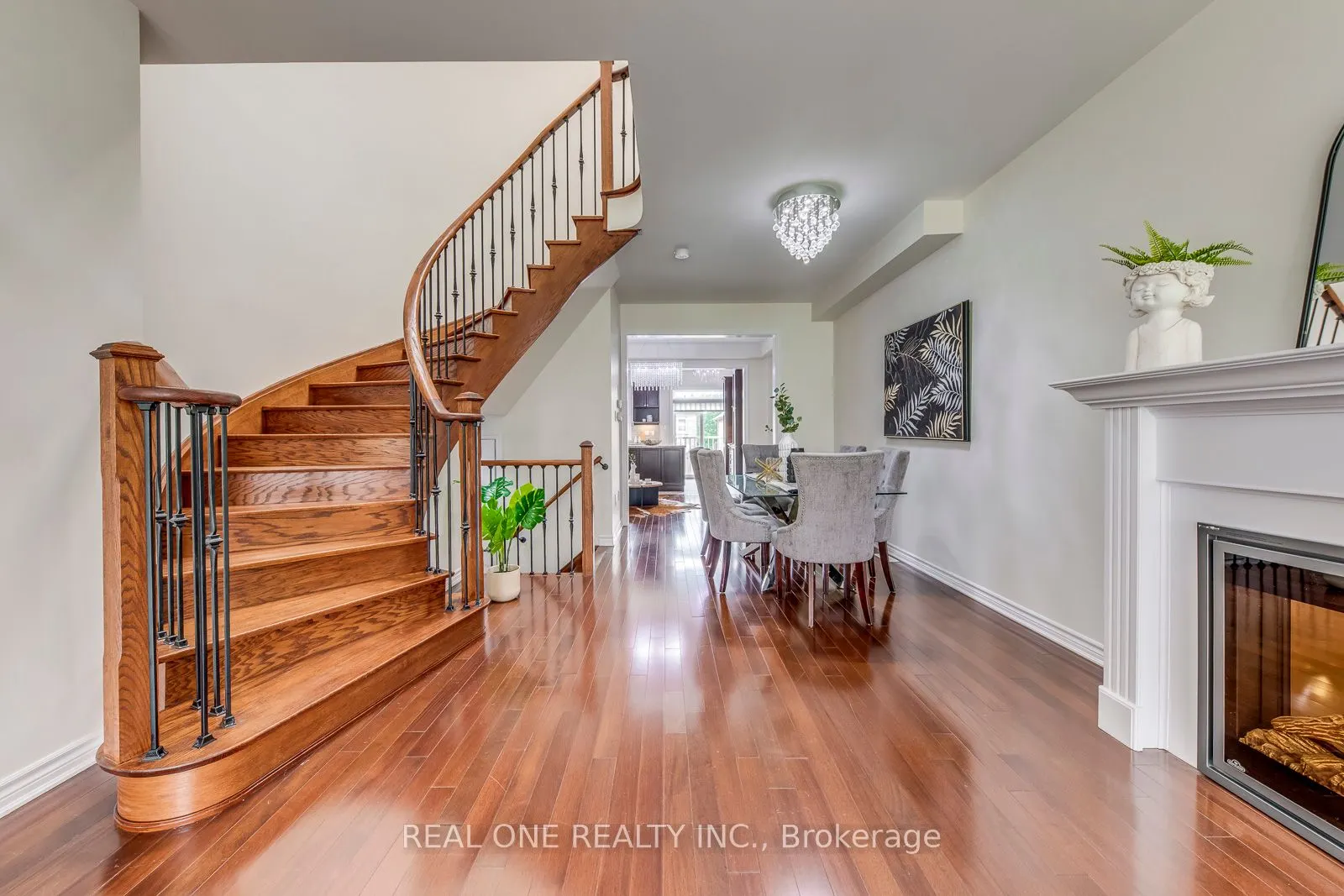 115 Preston Meadow Avenue