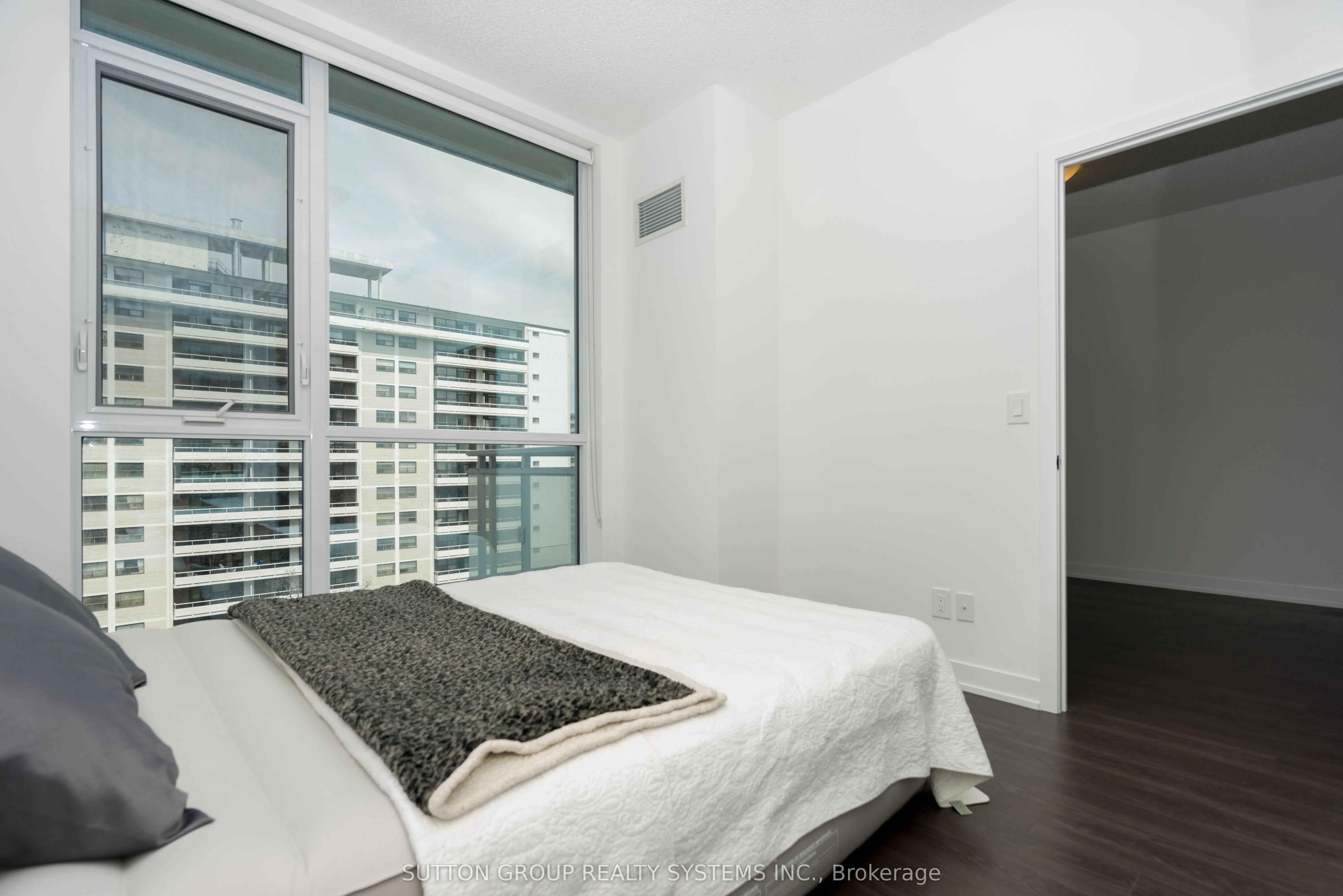 1830 Bloor Street W #1017