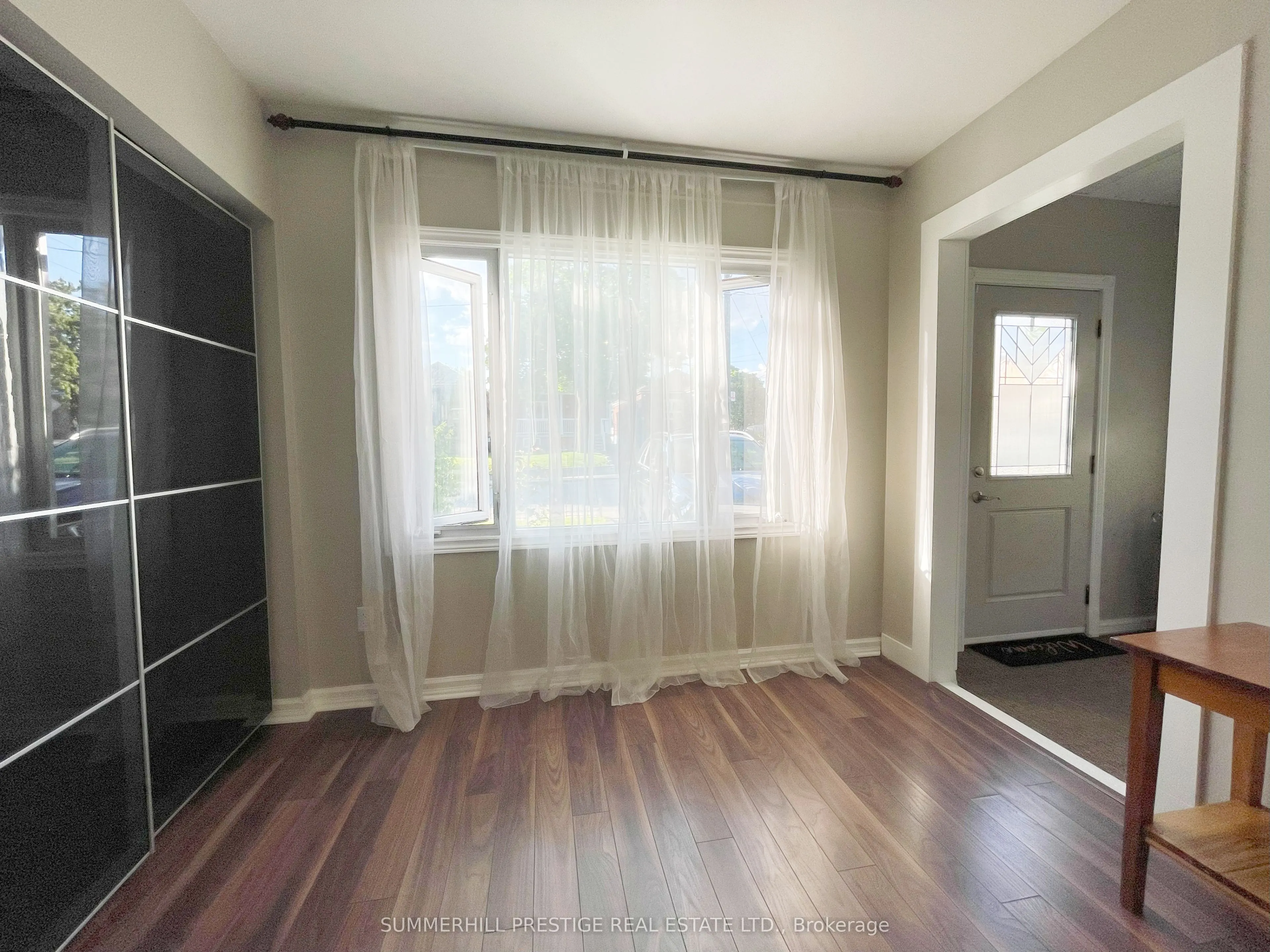 53 Bowie Avenue