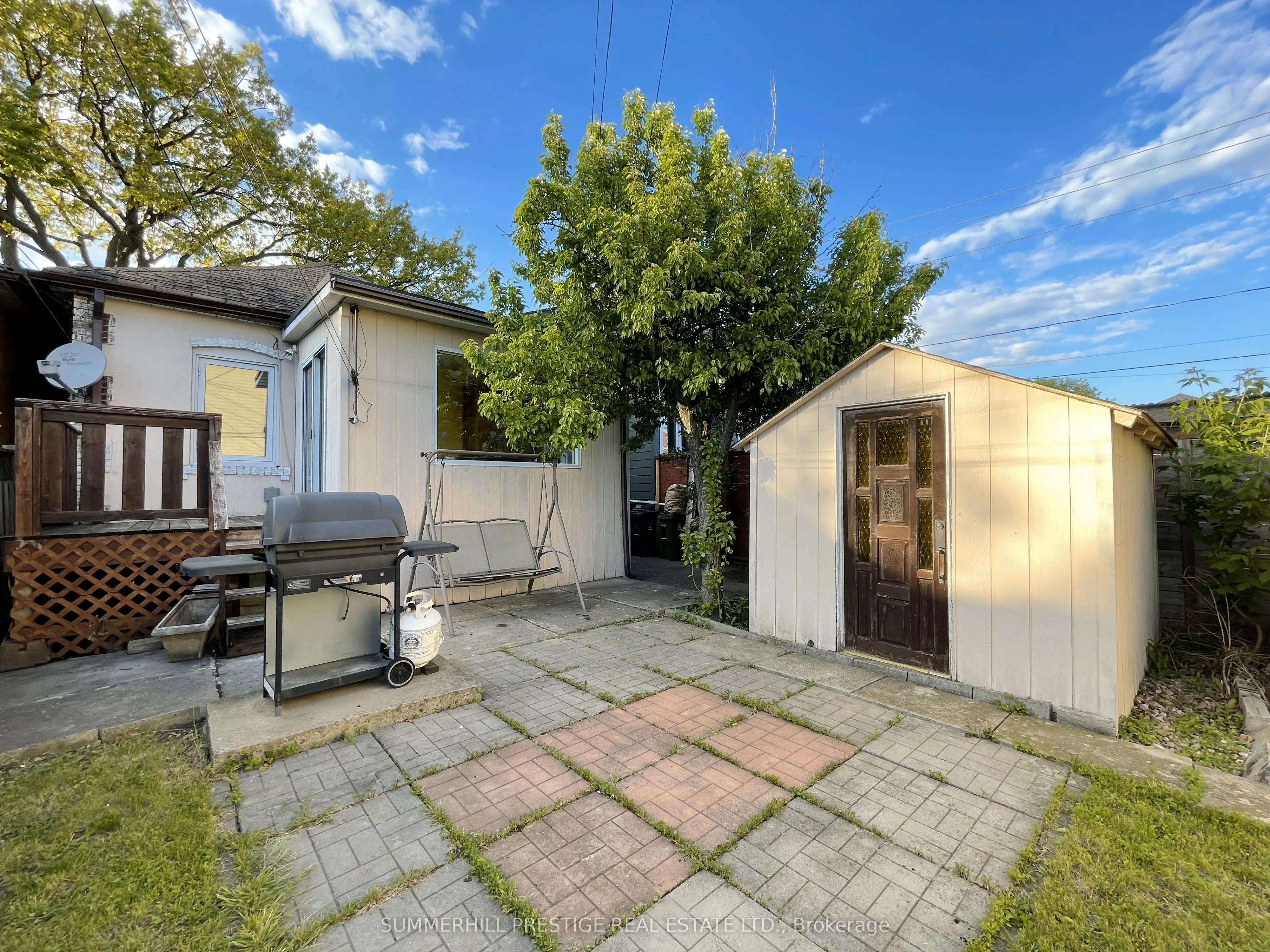 53 Bowie Avenue