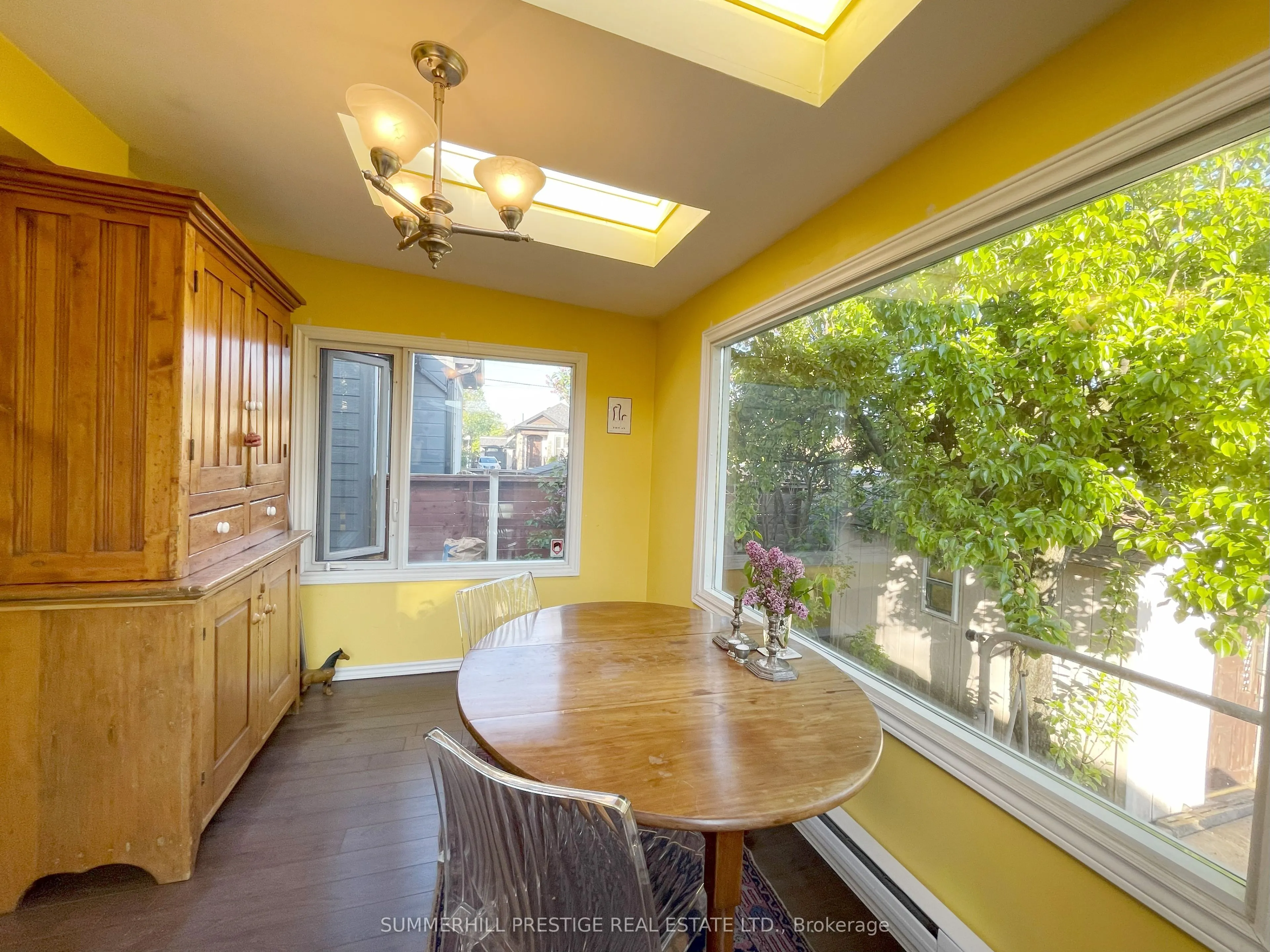 53 Bowie Avenue