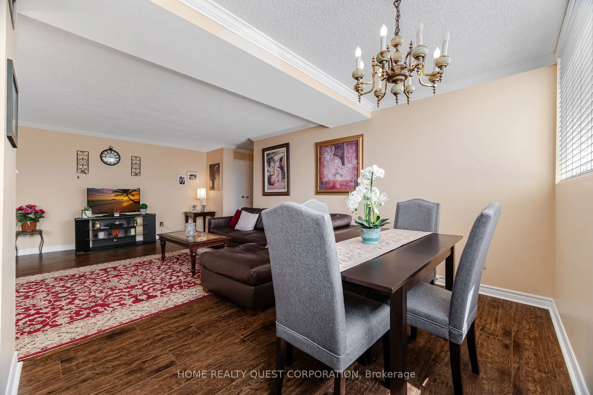 3700 Kaneff Crescent, #2202