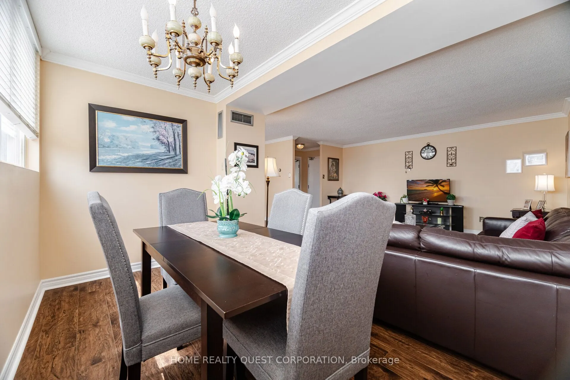 3700 Kaneff Crescent, #2202