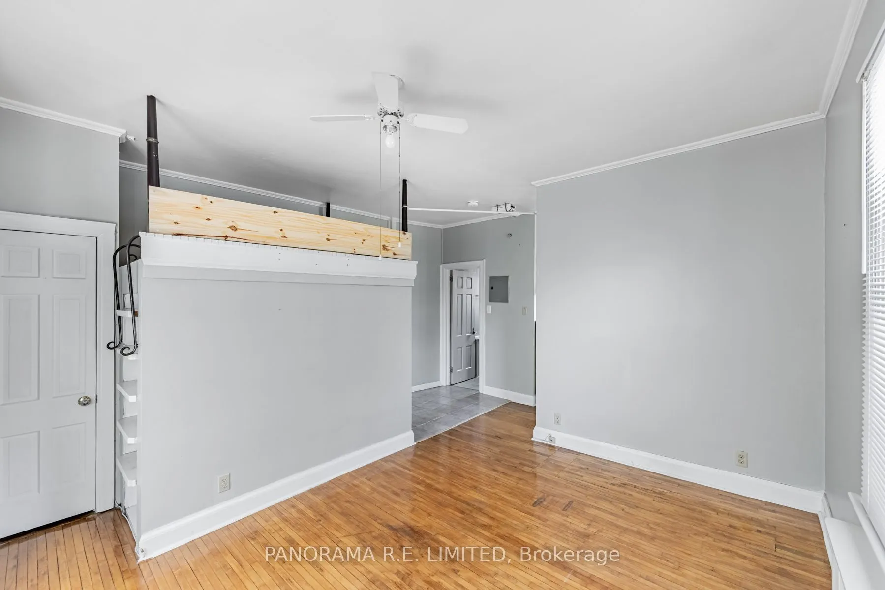 8 Thirty Third Street, #2