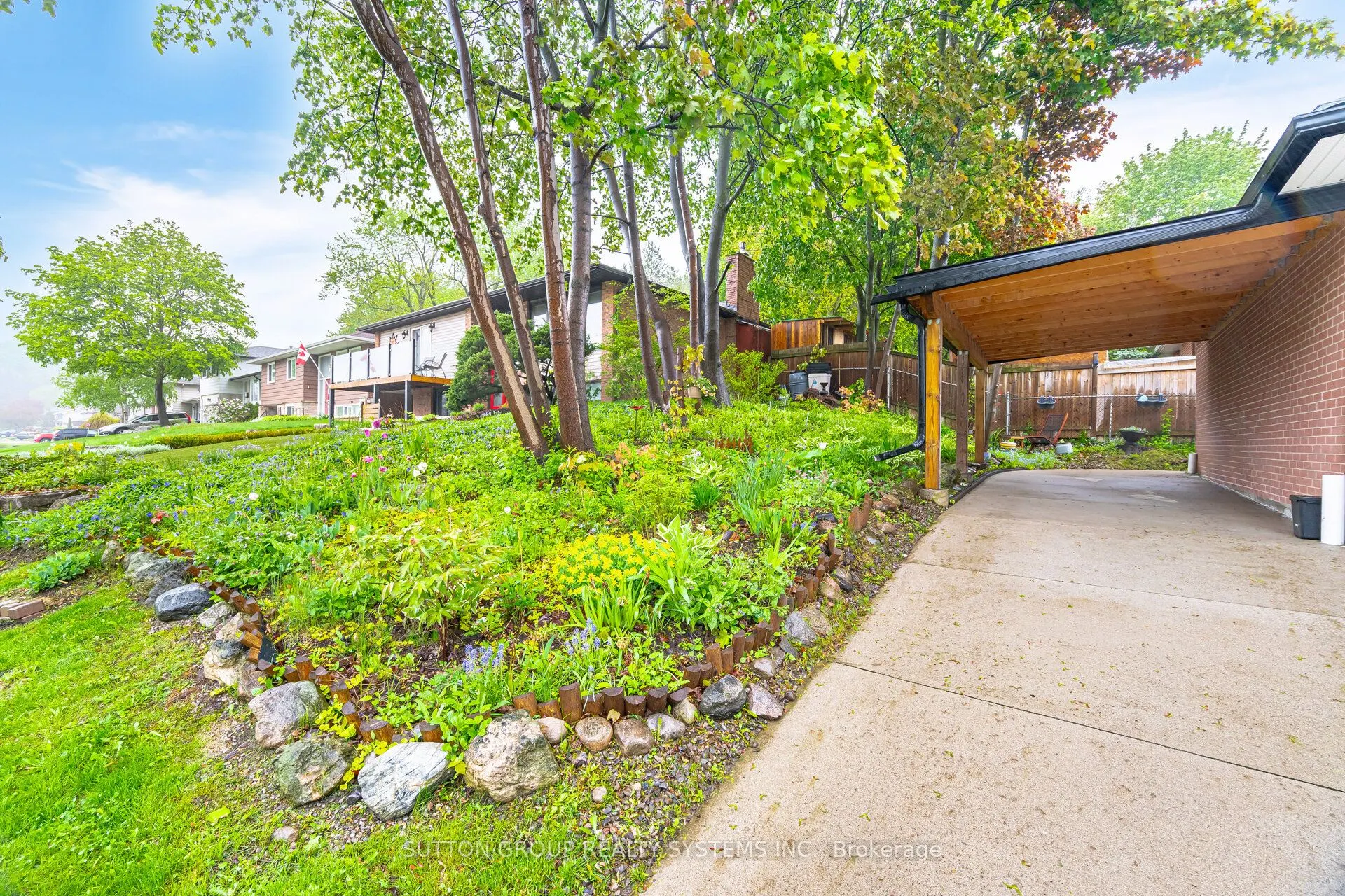 175 Connaught Crescent
