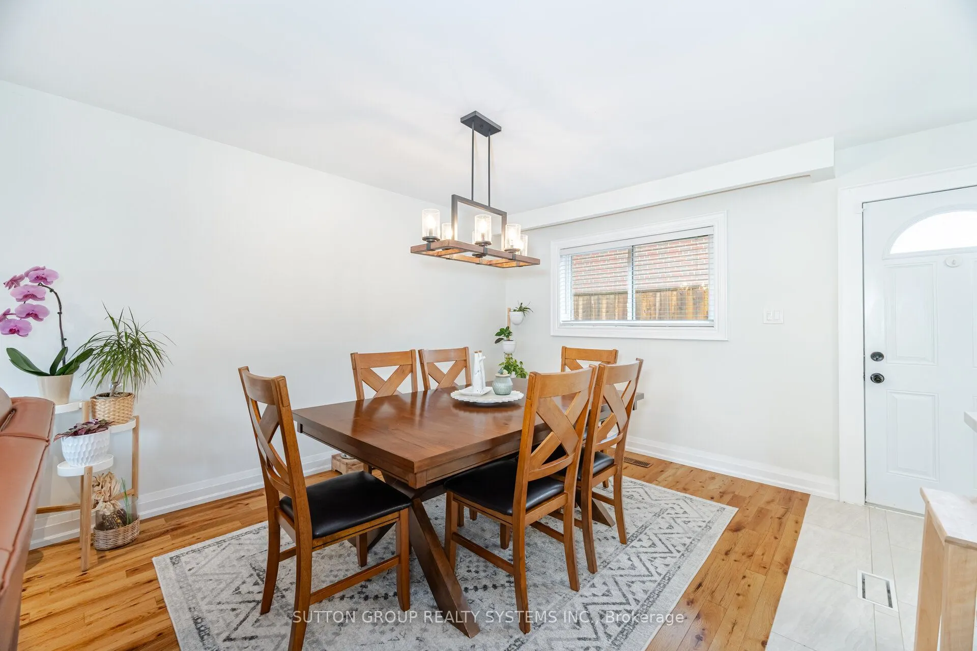 175 Connaught Crescent