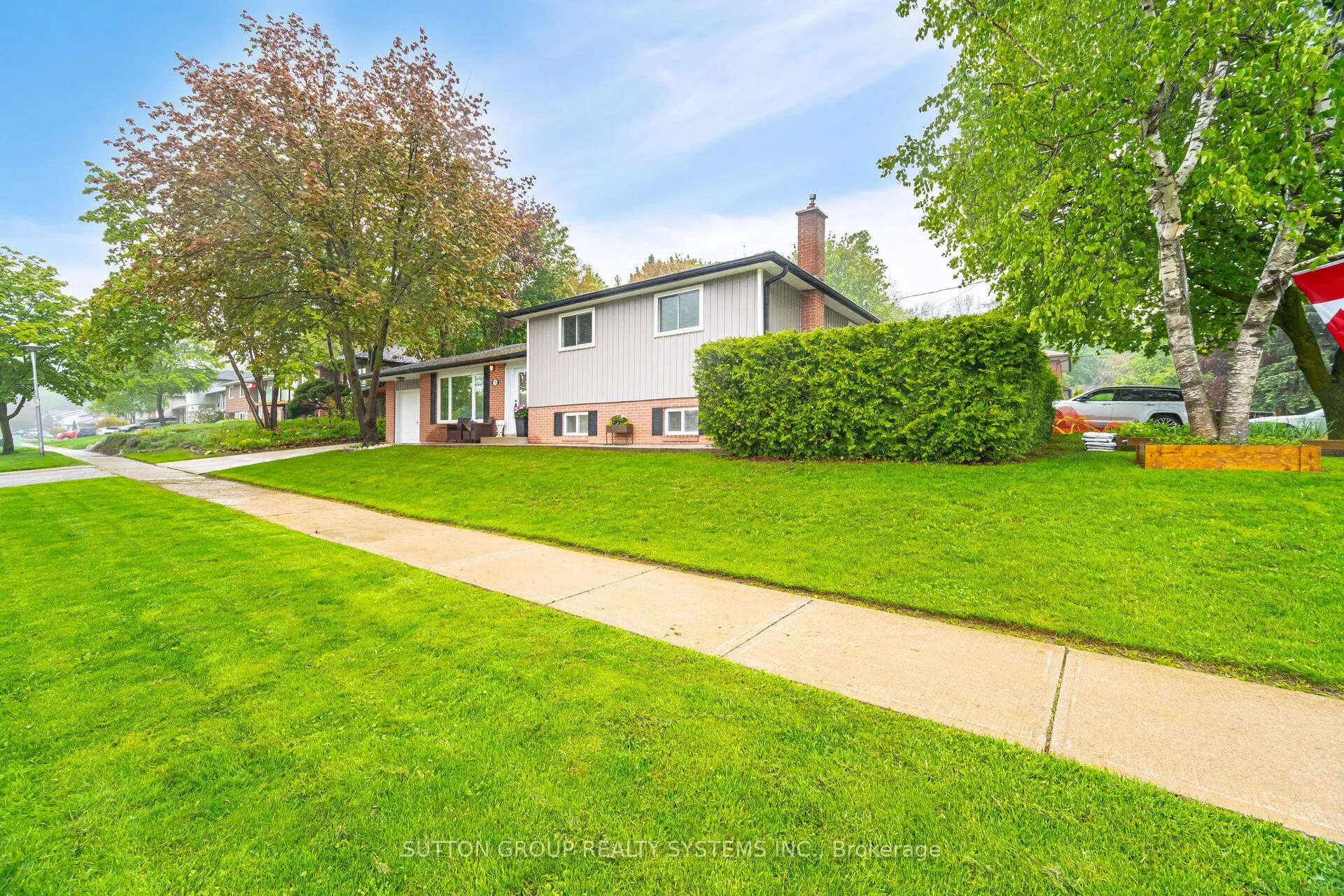 175 Connaught Crescent