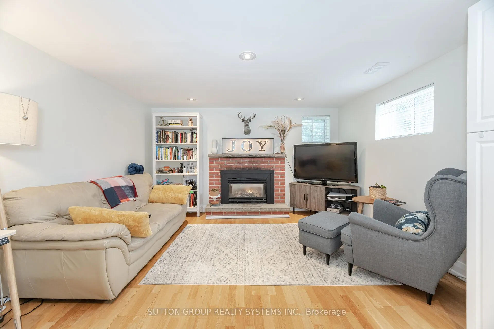 175 Connaught Crescent