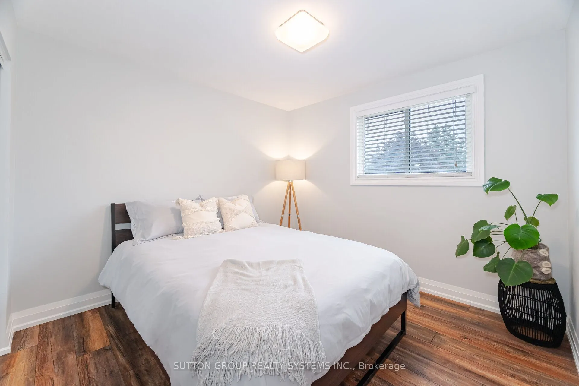175 Connaught Crescent