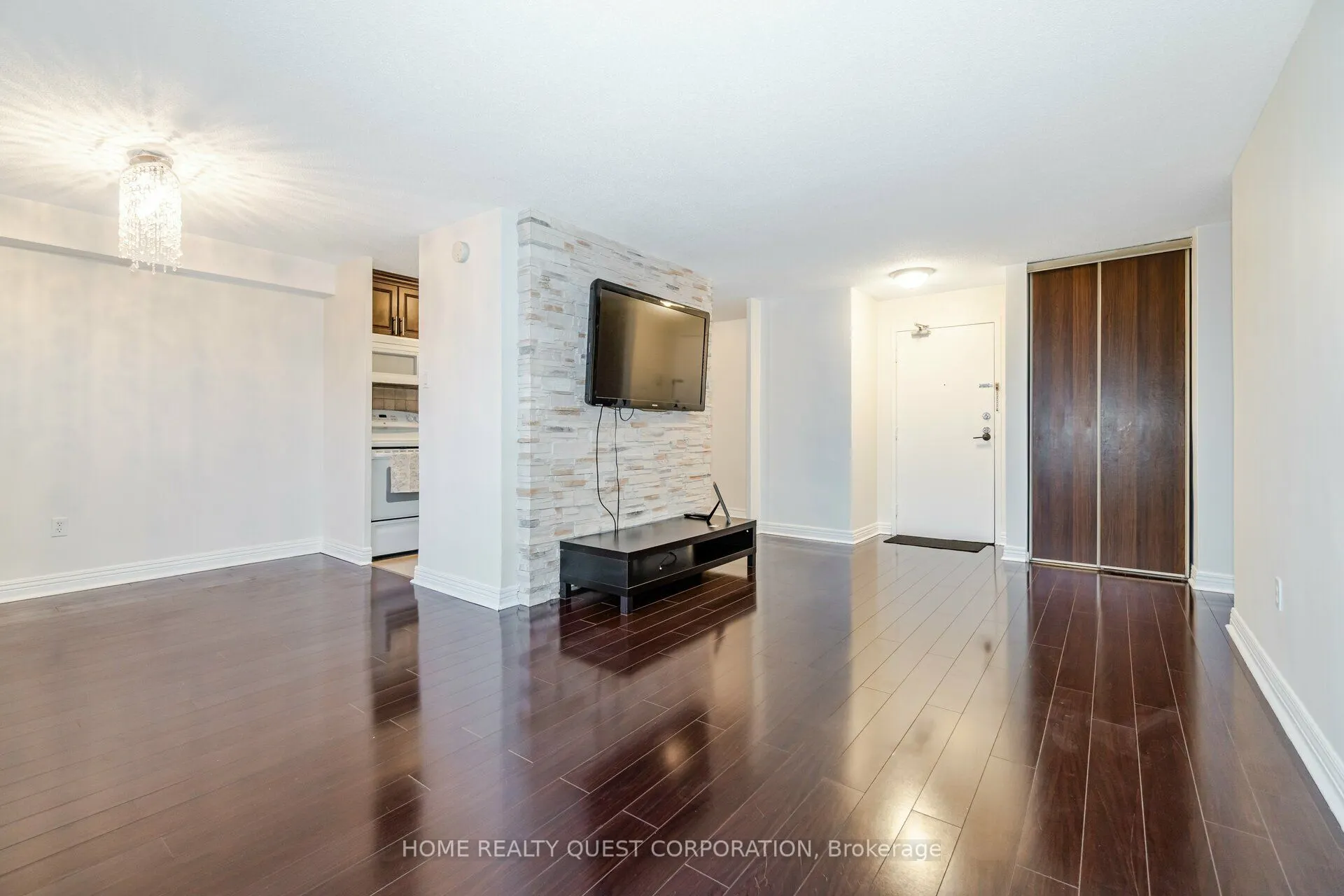 3120 Kirwin Avenue #605