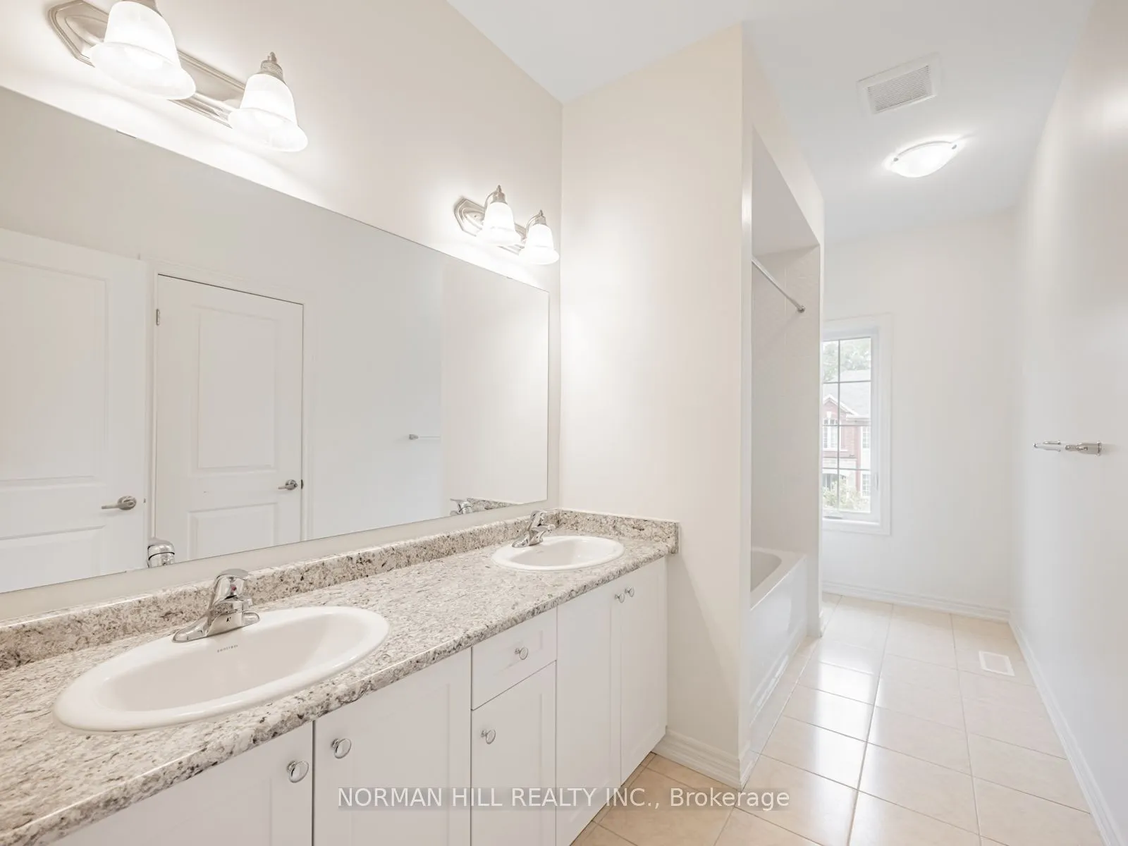 27 Unwind Crescent