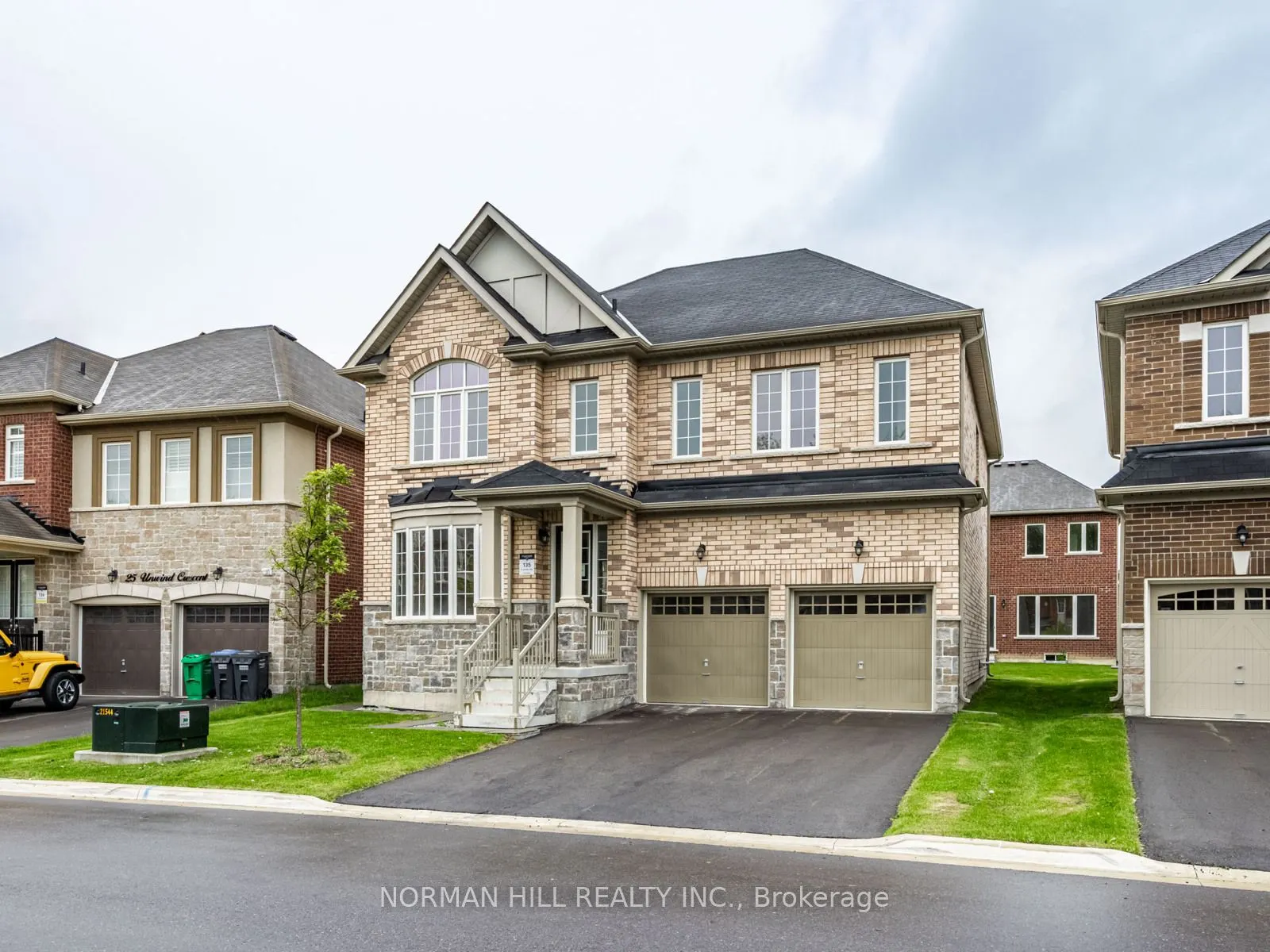 27 Unwind Crescent