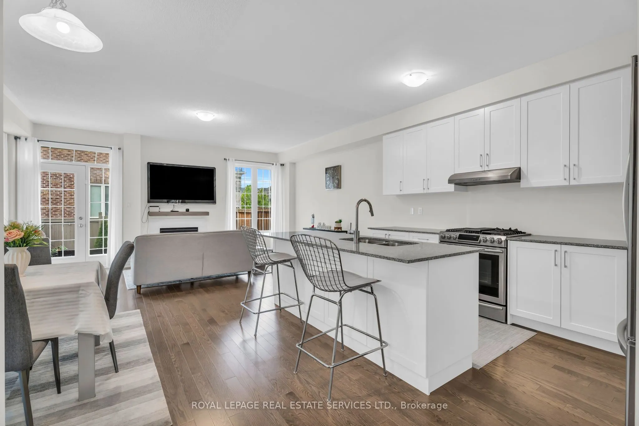 4 Hammerslea Court, #UPPER